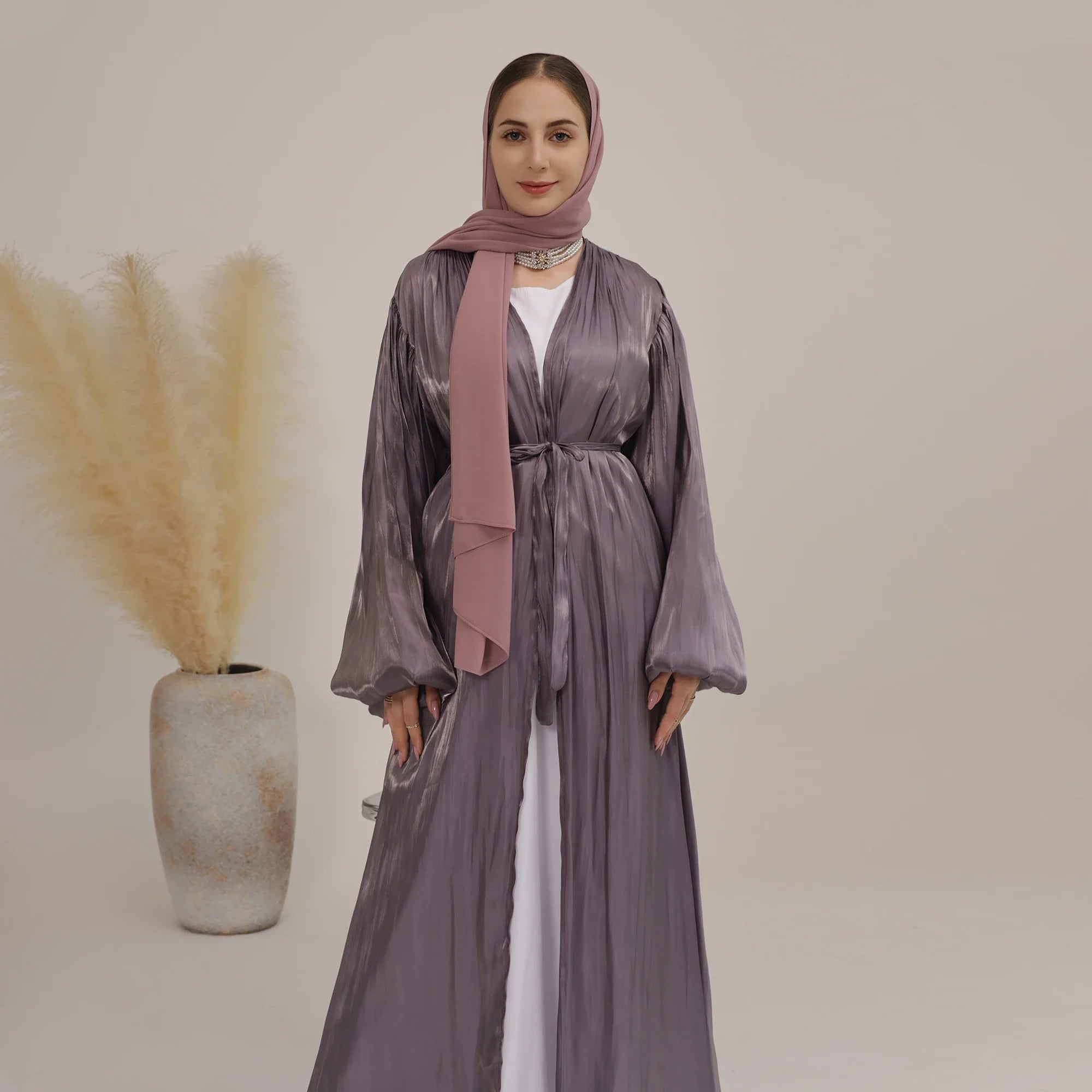 Loriya Wholesale Modest Women Open Abaya Islamic Dress Modern Middle East Arabia Dubai Islamic Clothing