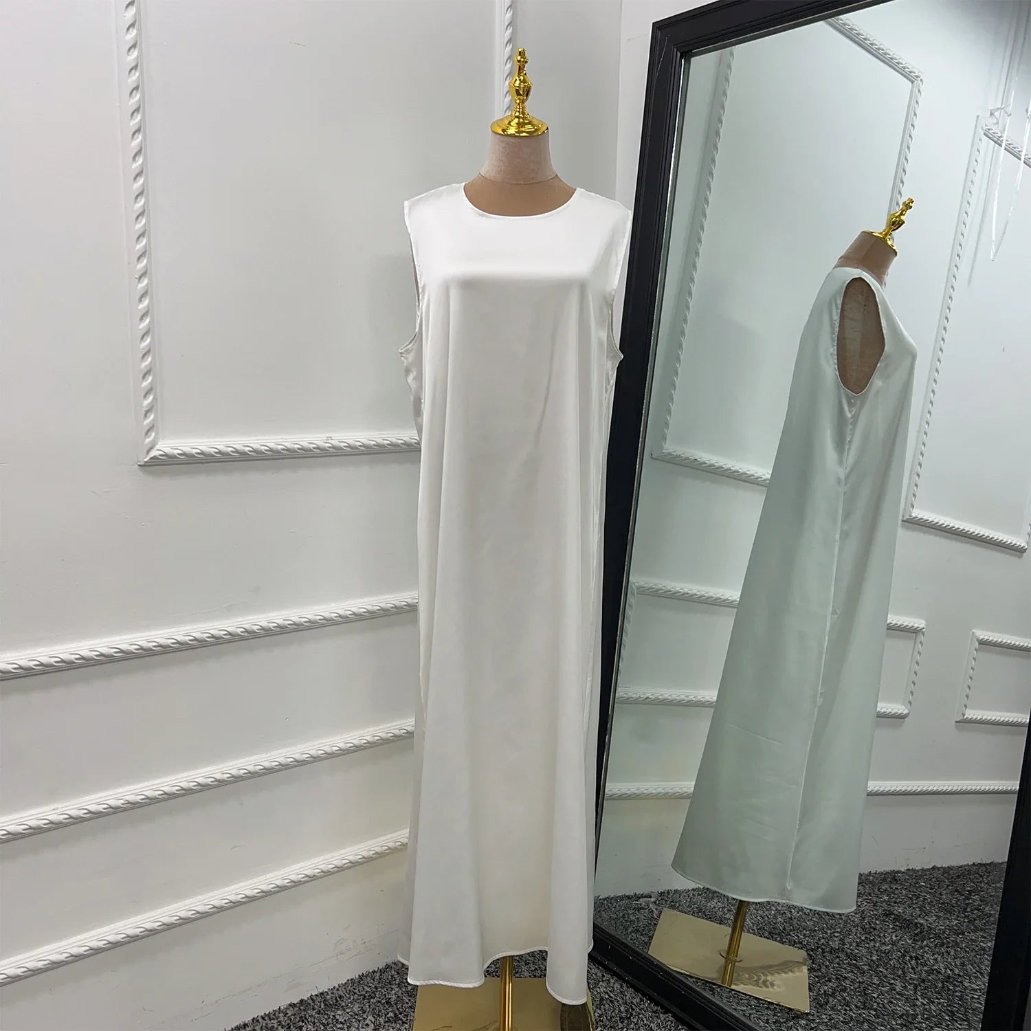 Loriya High Quality Satin Fabric Modest Dress Modern Islamic Clothing Sleeveless Inner Dress For Muslim Women