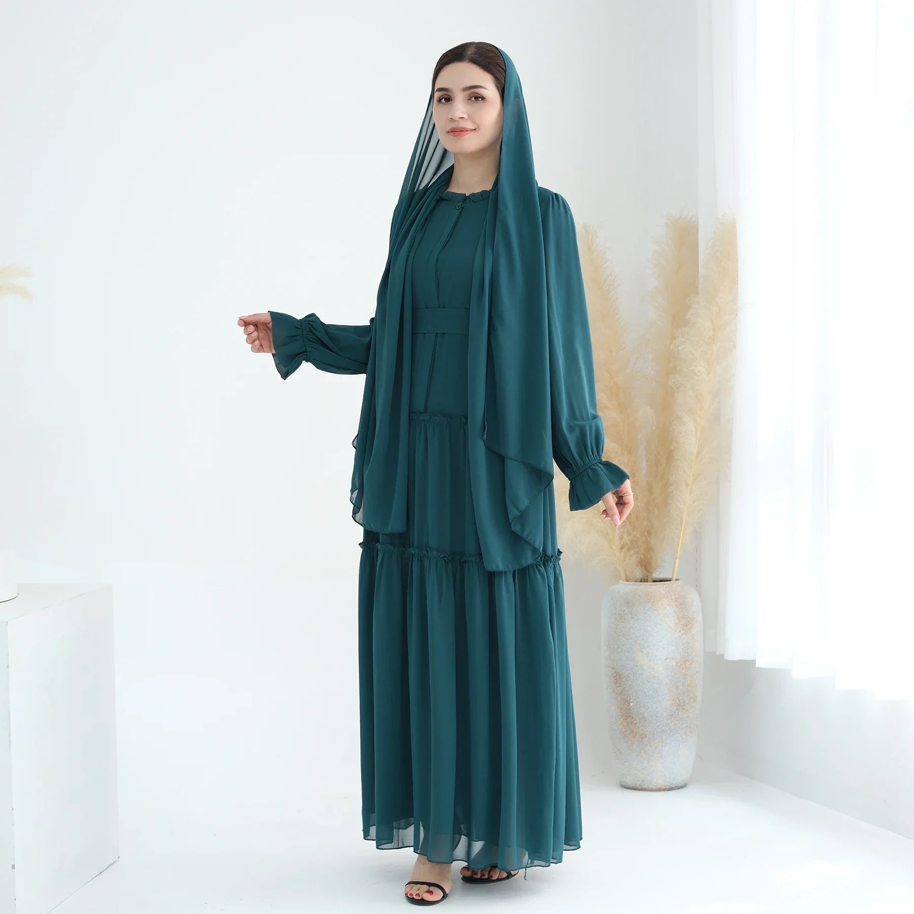 Loriya Wholesale 2024  Solid Color Layered Chiffon Women's Dresses with  Lining Abaya Women Muslim Dress Matching Hijab