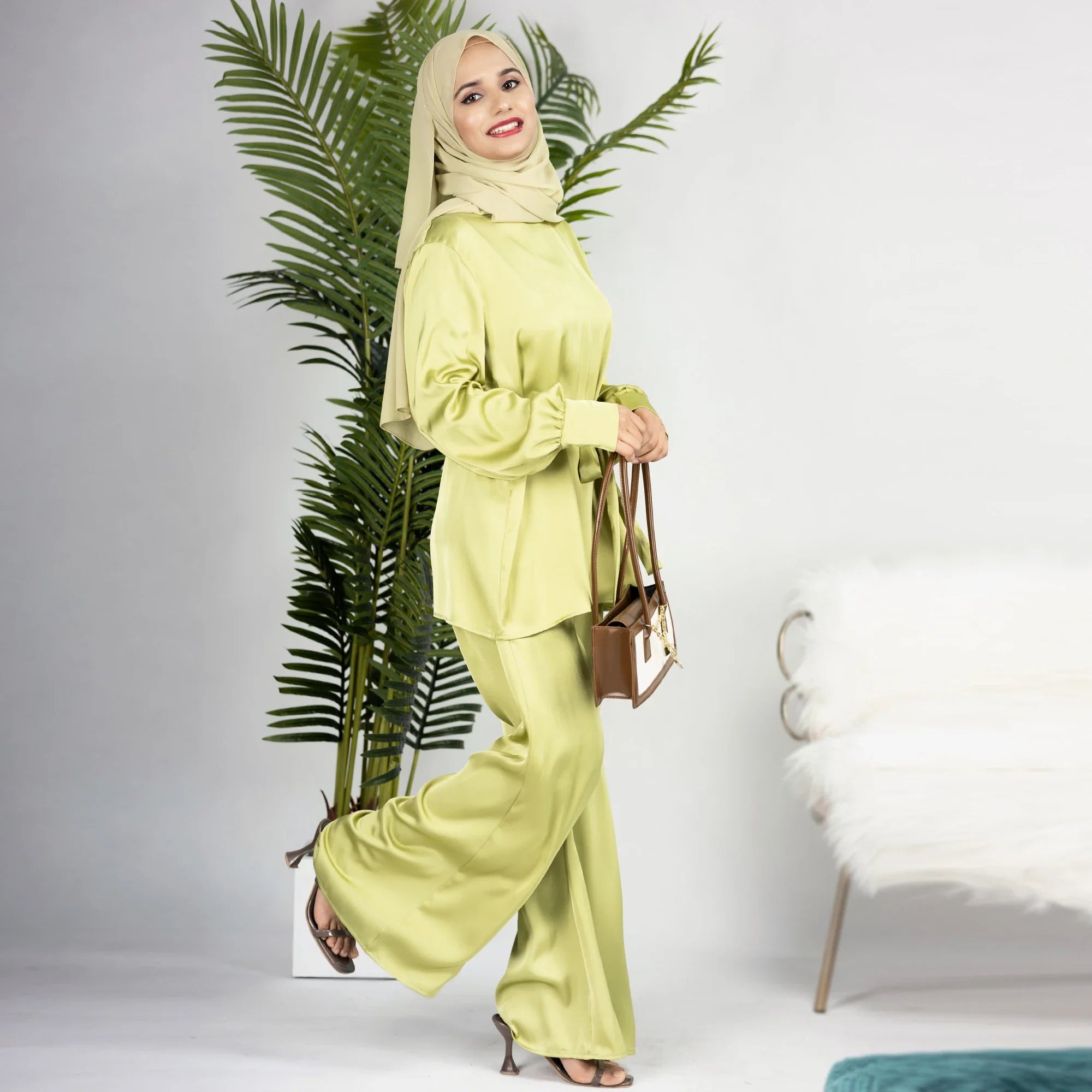 2023 Loriya Islamic Clothing Modest Abaya Top and Pants Two Pieces Set Muslim Girls Abaya