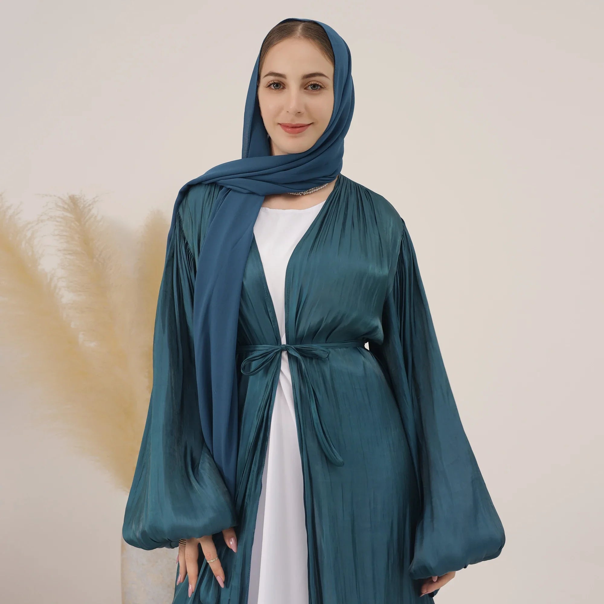 Loriya Gros Modeste Femmes Ouvert Abaya Robe Islamique Moderne Moyen-Orient Arabie Dubaï Vêtements Islamiques 