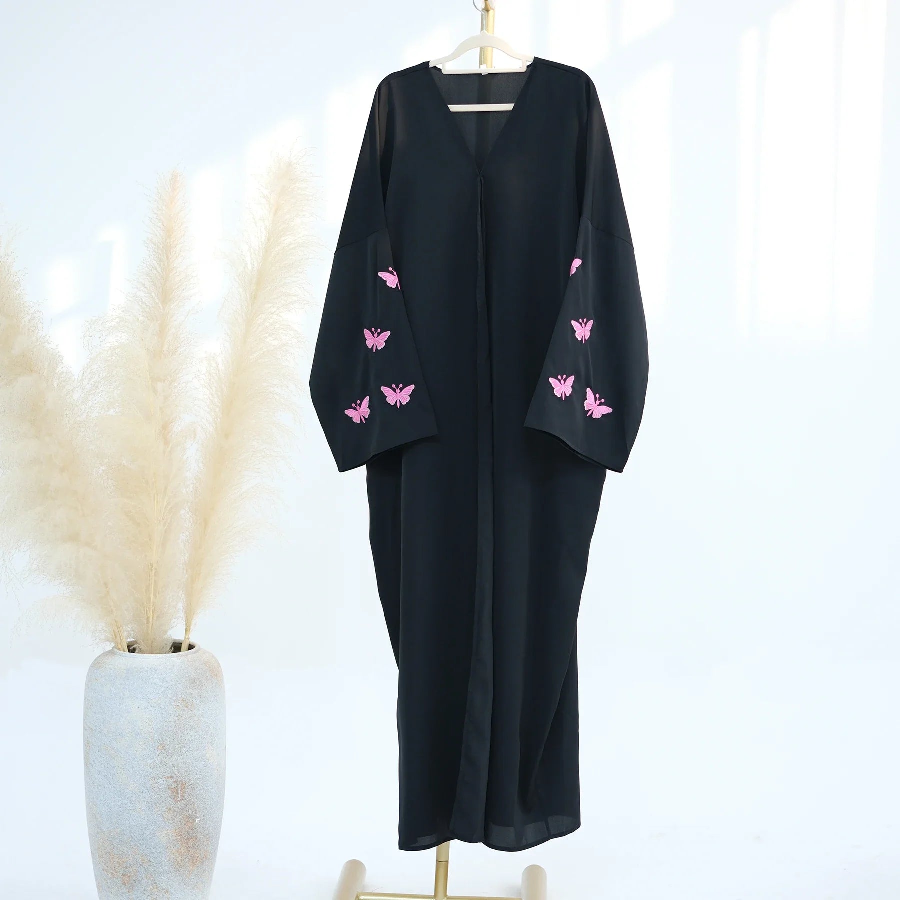 2024 Loriya Latest Islamic Clothing Nida Black Abaya Dubai Designs Abaya Women Muslim Dress Cardigan with Butterfly Decoration