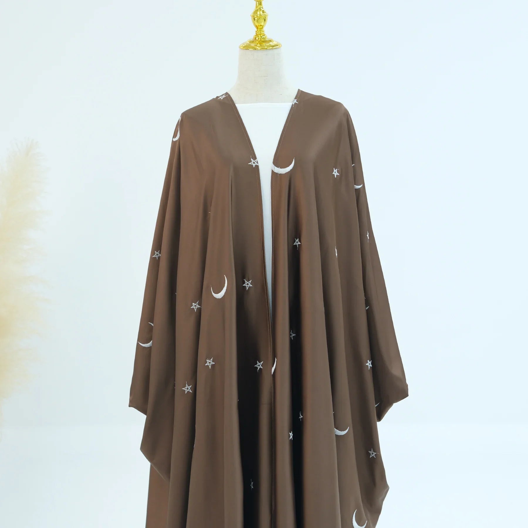 Loriya Abaya 2024 Vêtements islamiques Satin ouvert Abaya Cardigan broderie lunes et étoiles Dubaï Abaya femmes robe musulmane 