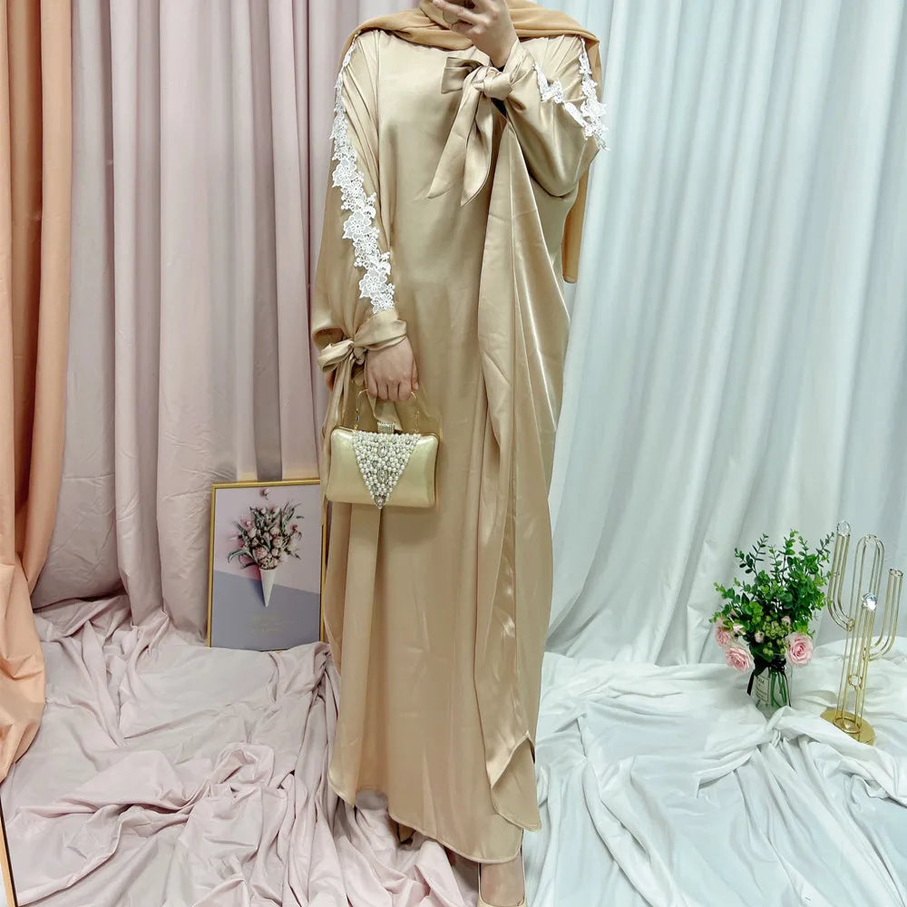 2022 Fashionable Islamic Clothing with Embroidery Decoration on the Sleeve Part Elegant Abaya Dress