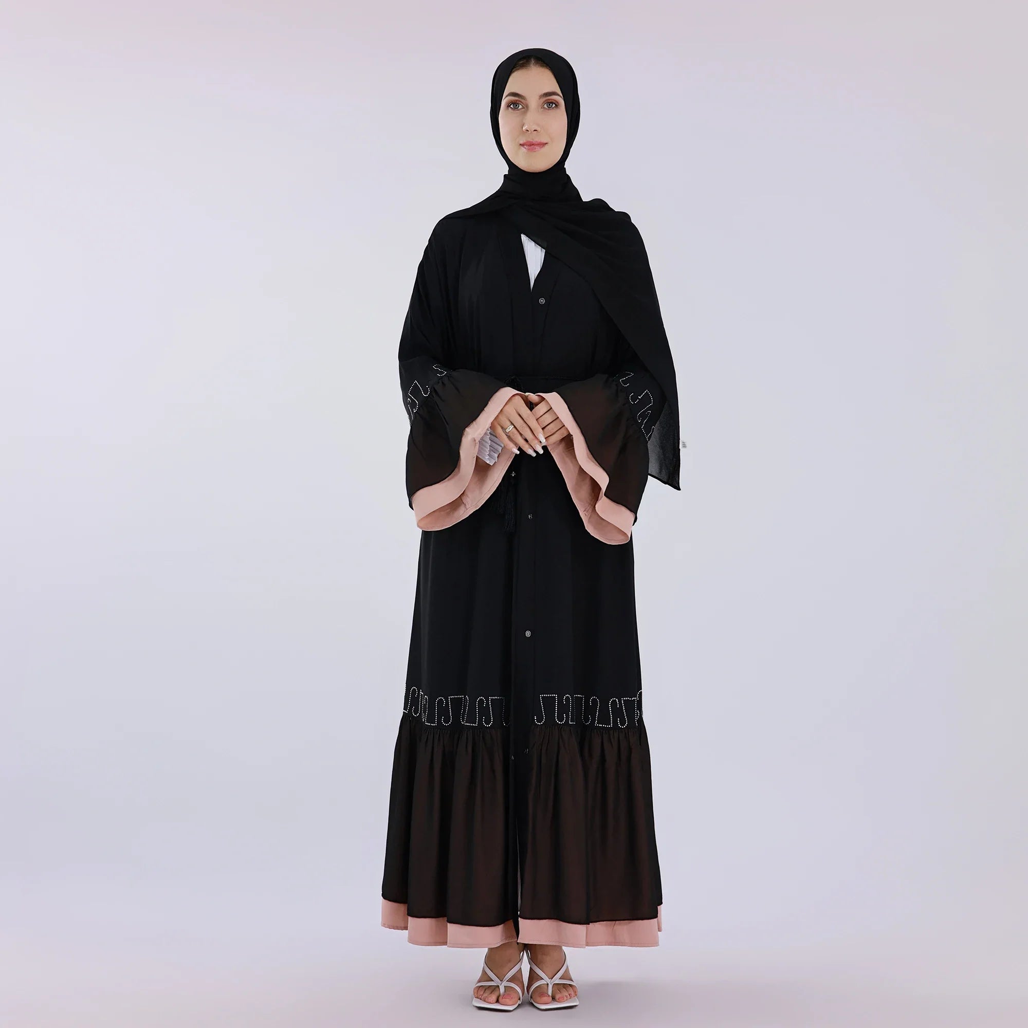 Loriya Fashion Vêtements islamiques Robes pour femmes Cardigan Abaya modeste pour femmes musulmanes Robe Abaya de Dubaï 