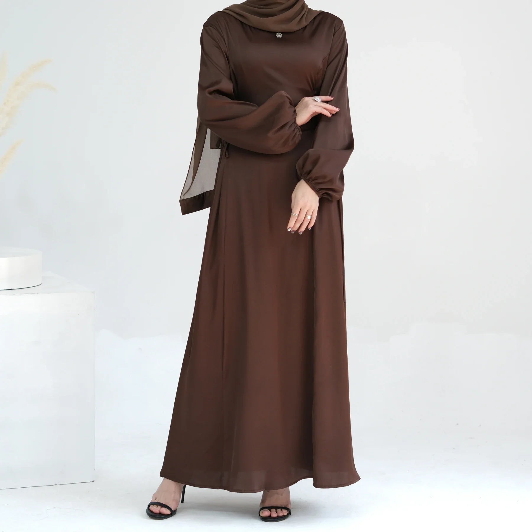 2024 Loriya Modest Satin Women Casual Dress Long Sleeve Middle East Arabic Islamic Clothing Modest Abaya Muslim Dress