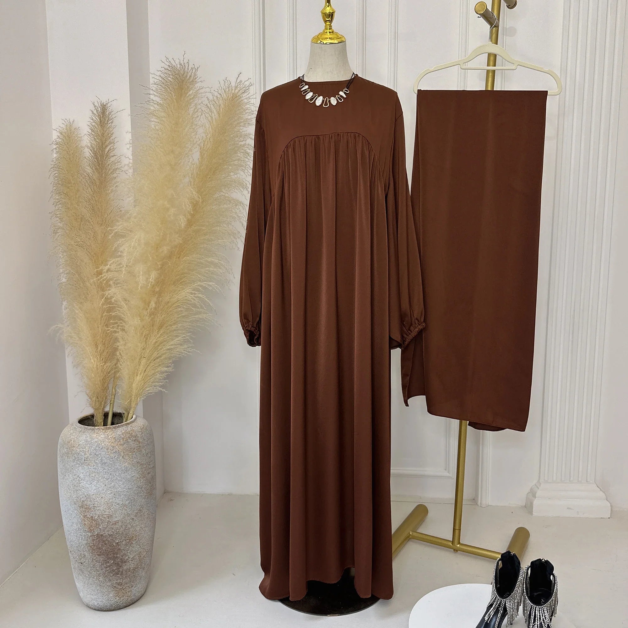 Loriya Abayas fermées à manches bouffantes Dubaï Turquie Hijab Robe 2 pièces Ensemble Abaya unie Vêtements islamiques pour femmes musulmanes 