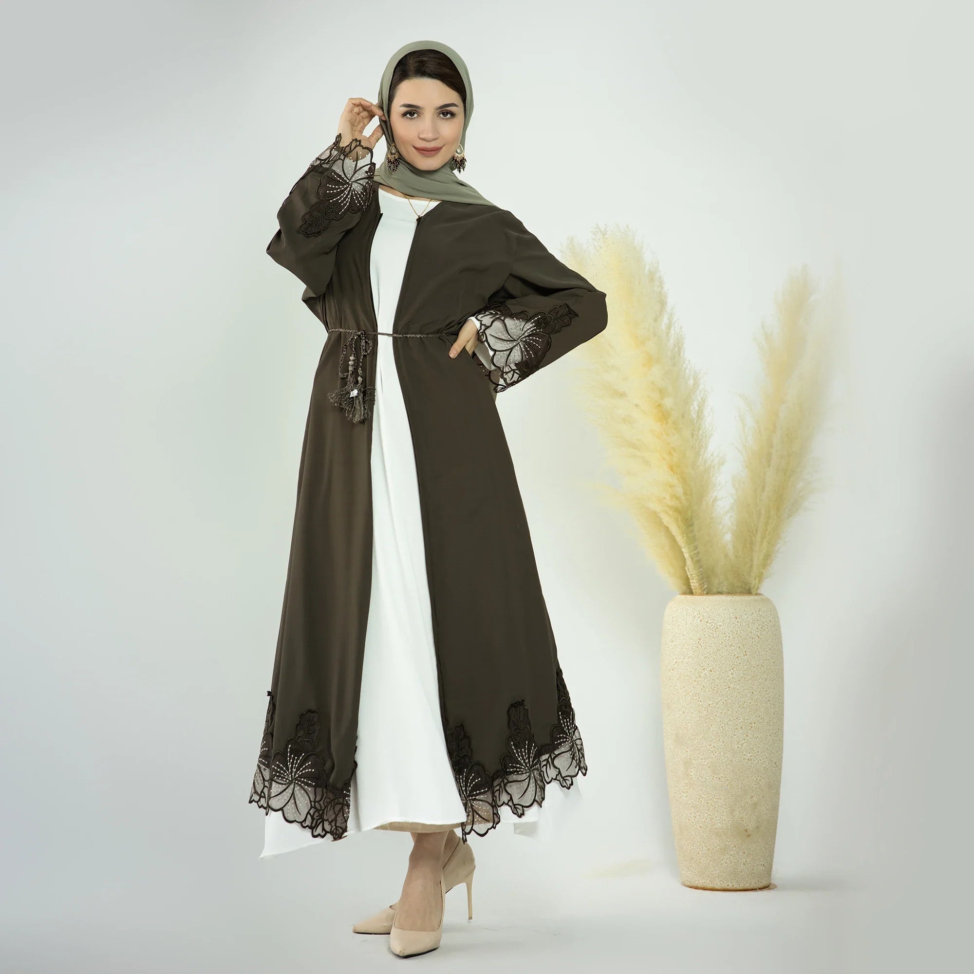 Loriya Ramadan Latest Nida with Embroidery Modest Closed Dresses Ladies Dubai Abaya Muslim Women