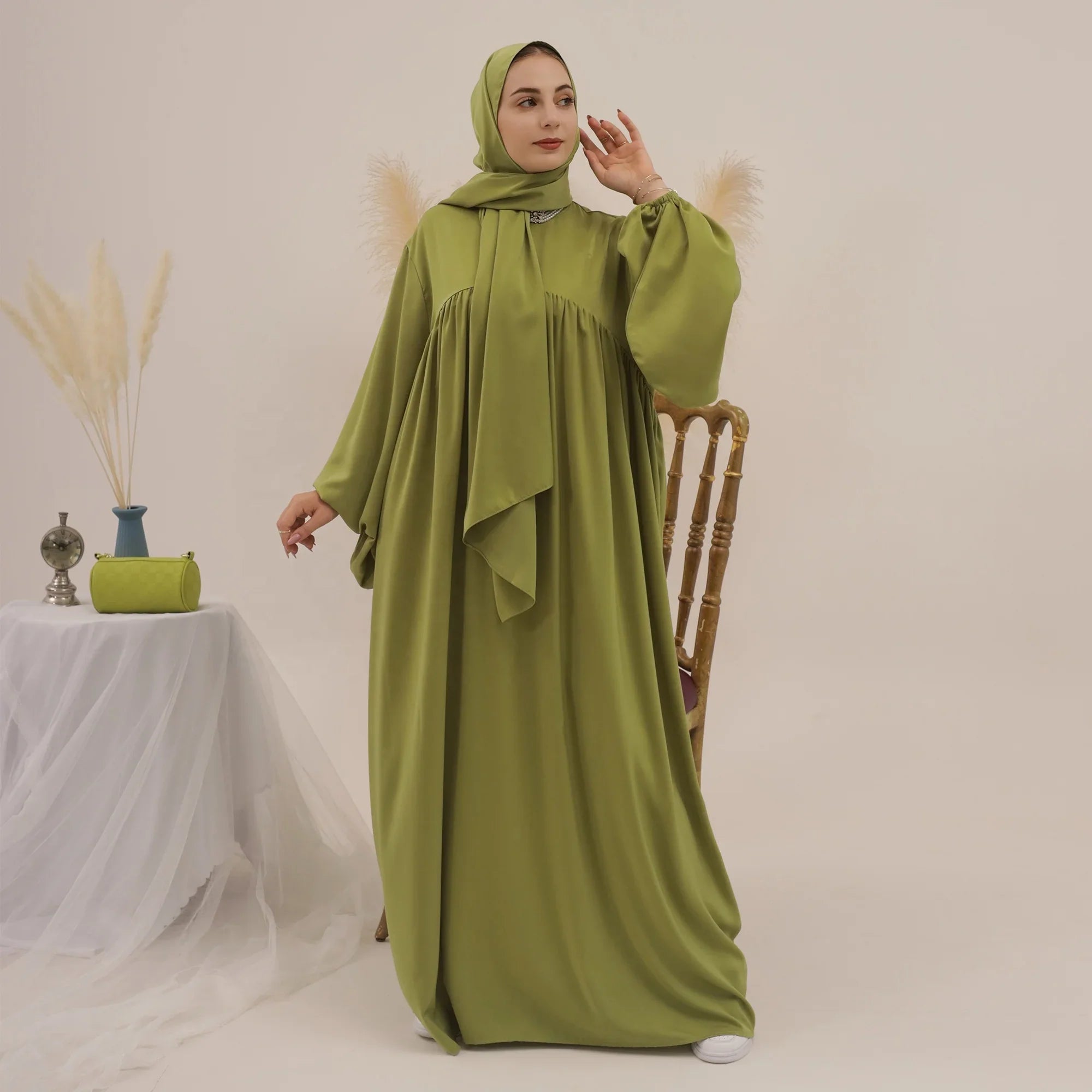 Loriya Abayas fermées à manches bouffantes Dubaï Turquie Hijab Robe 2 pièces Ensemble Abaya unie Vêtements islamiques pour femmes musulmanes 