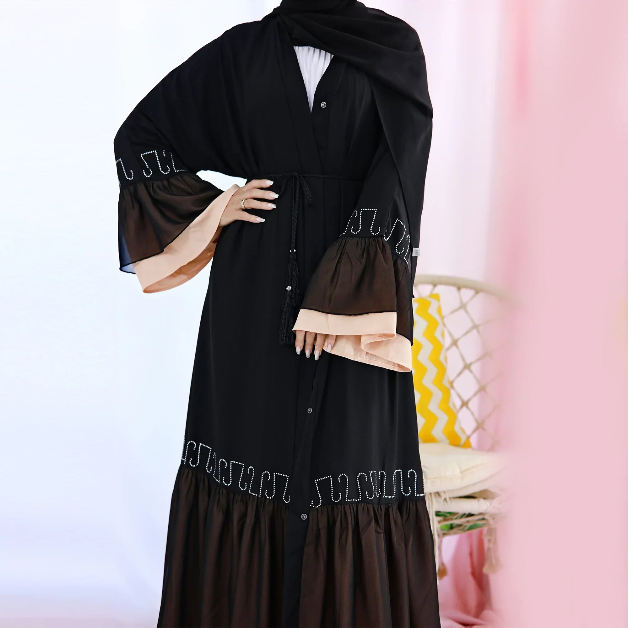 Loriya Fashion Vêtements islamiques Robes pour femmes Cardigan Abaya modeste pour femmes musulmanes Robe Abaya de Dubaï 