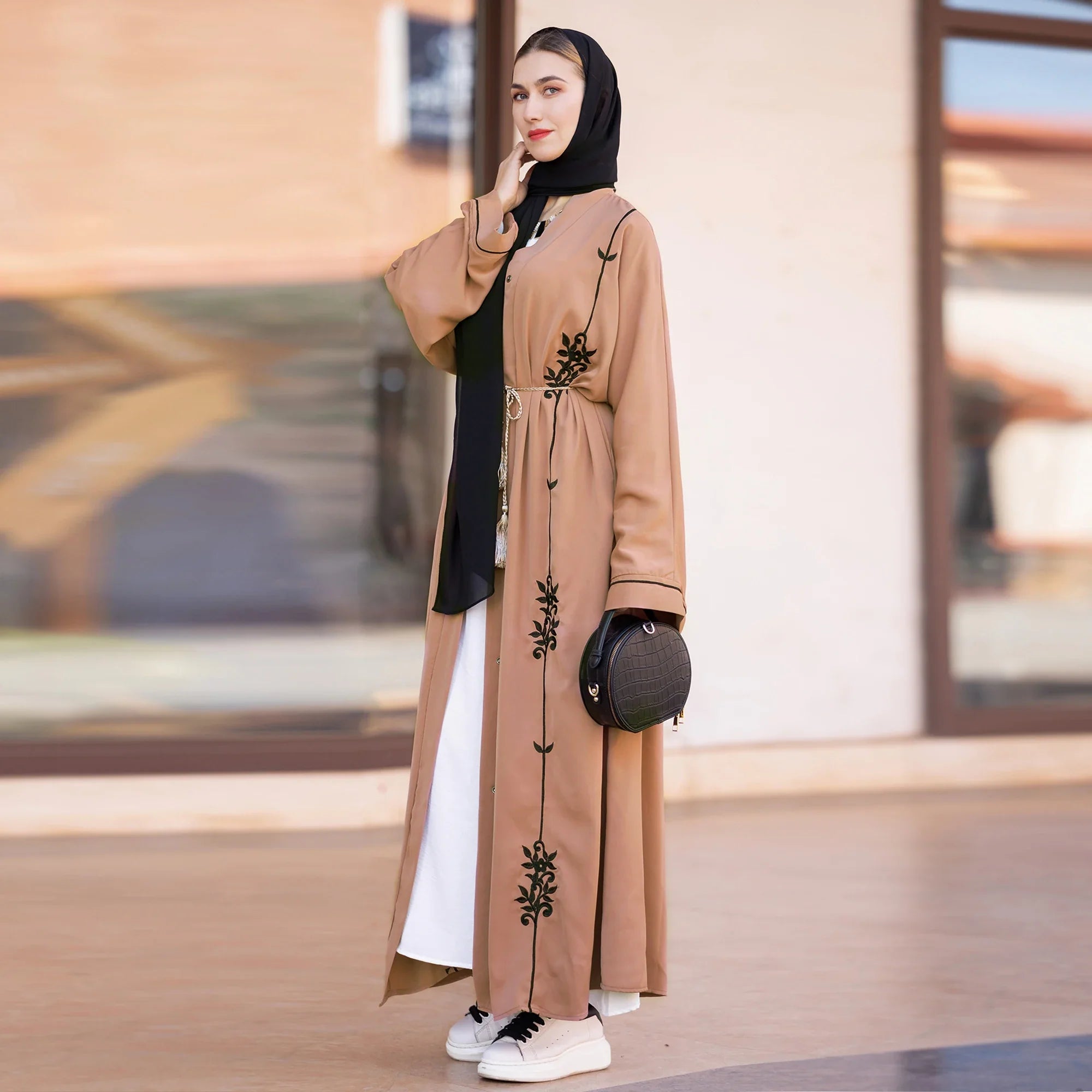 2023 Ramadan New Design Muslim Women Clothing Abaya Turkey Modest Dresses Embroidery Kaftan Abaya with Pop-up Buttons