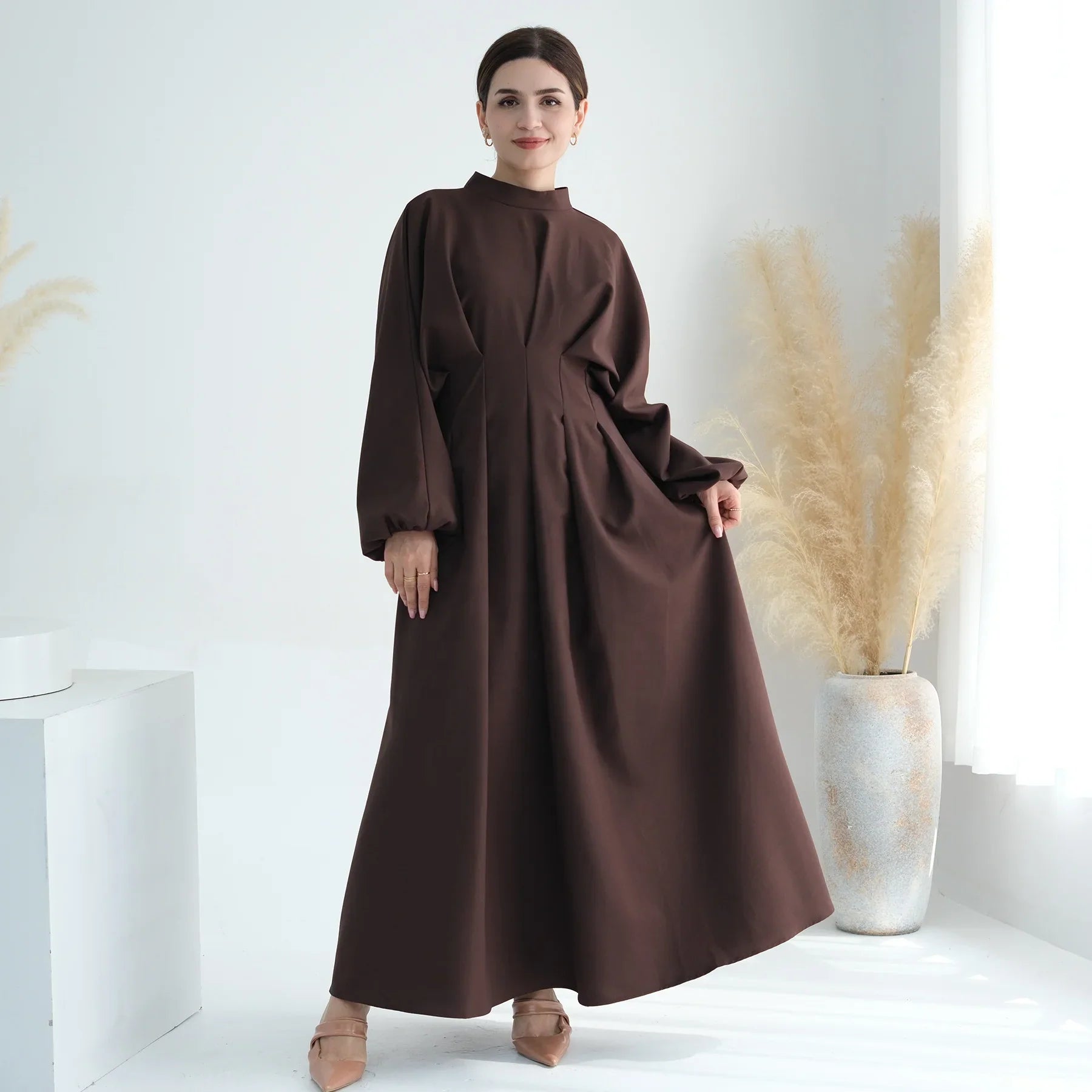 Loriya OEM/ODM 2024 New Arrival Women Modest Dresses Solid Color Muslim Fashion  Abaya Women Muslim Dress