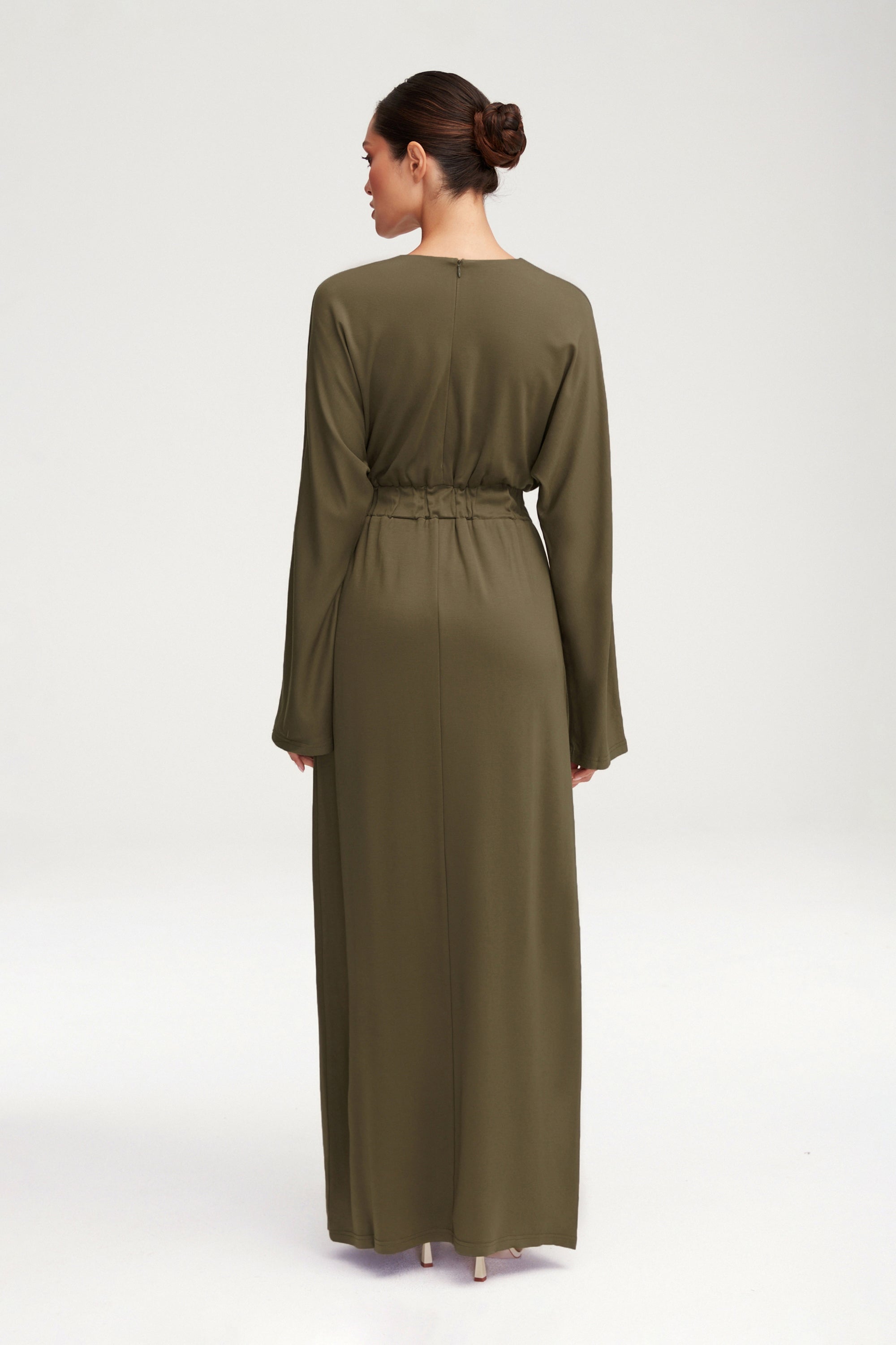 Adelynn Jersey Batwing Maxi Dress - Khaki Green Clothing Veiled 