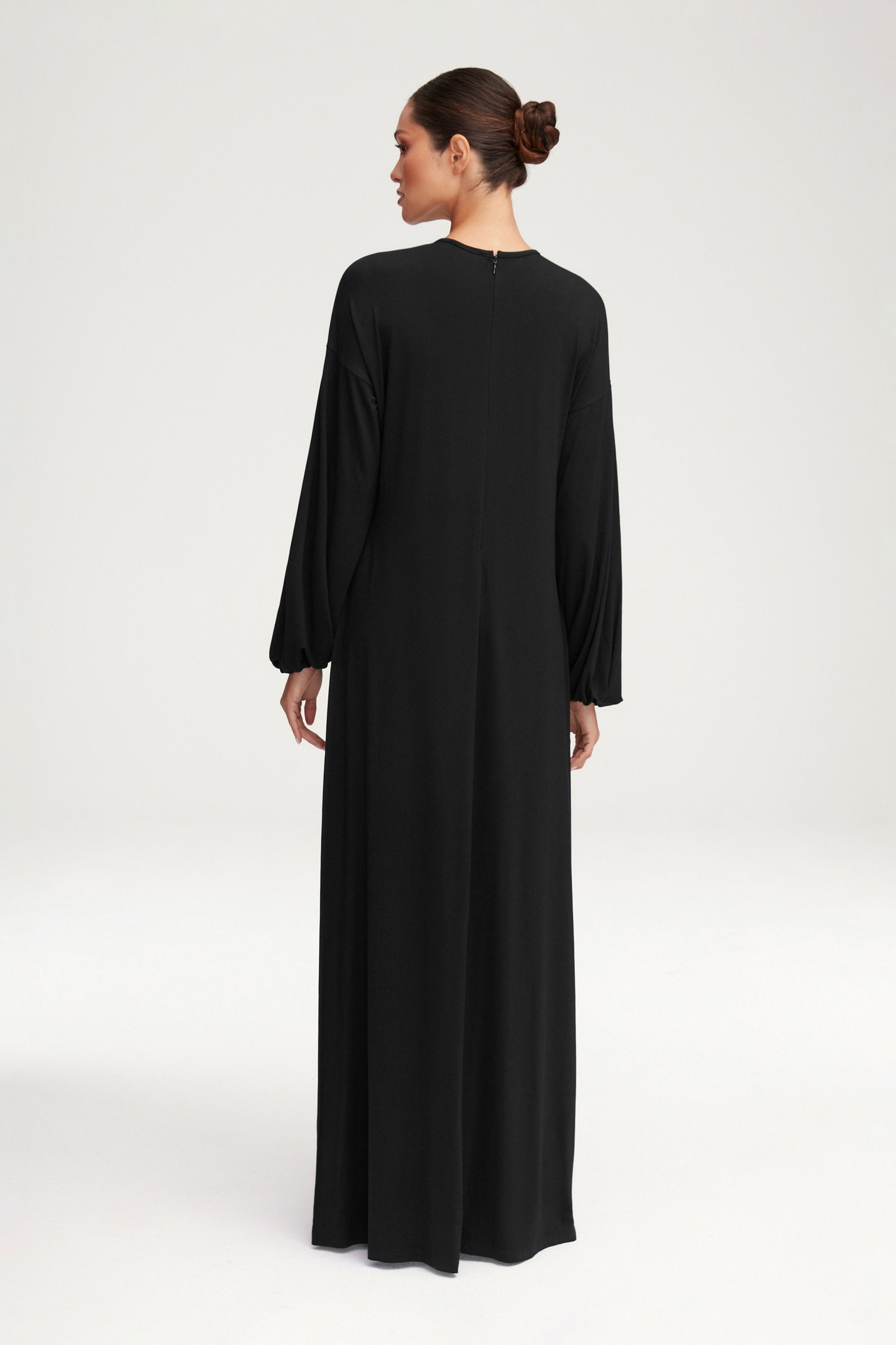 Afiyah Jersey Maxi Dress - Black Clothing Veiled 