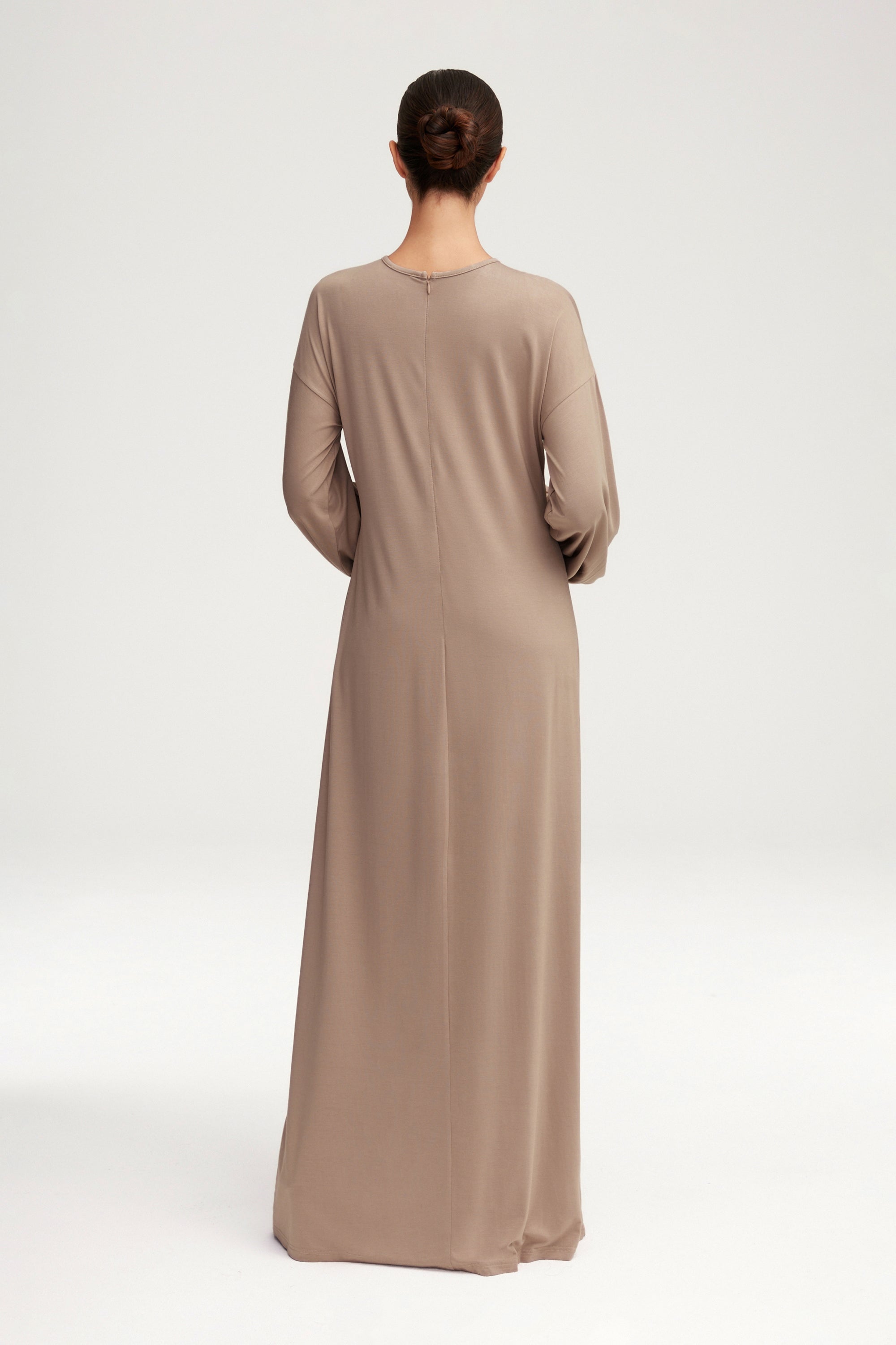 Afiyah Jersey Maxi Dress - Taupe Clothing Veiled 