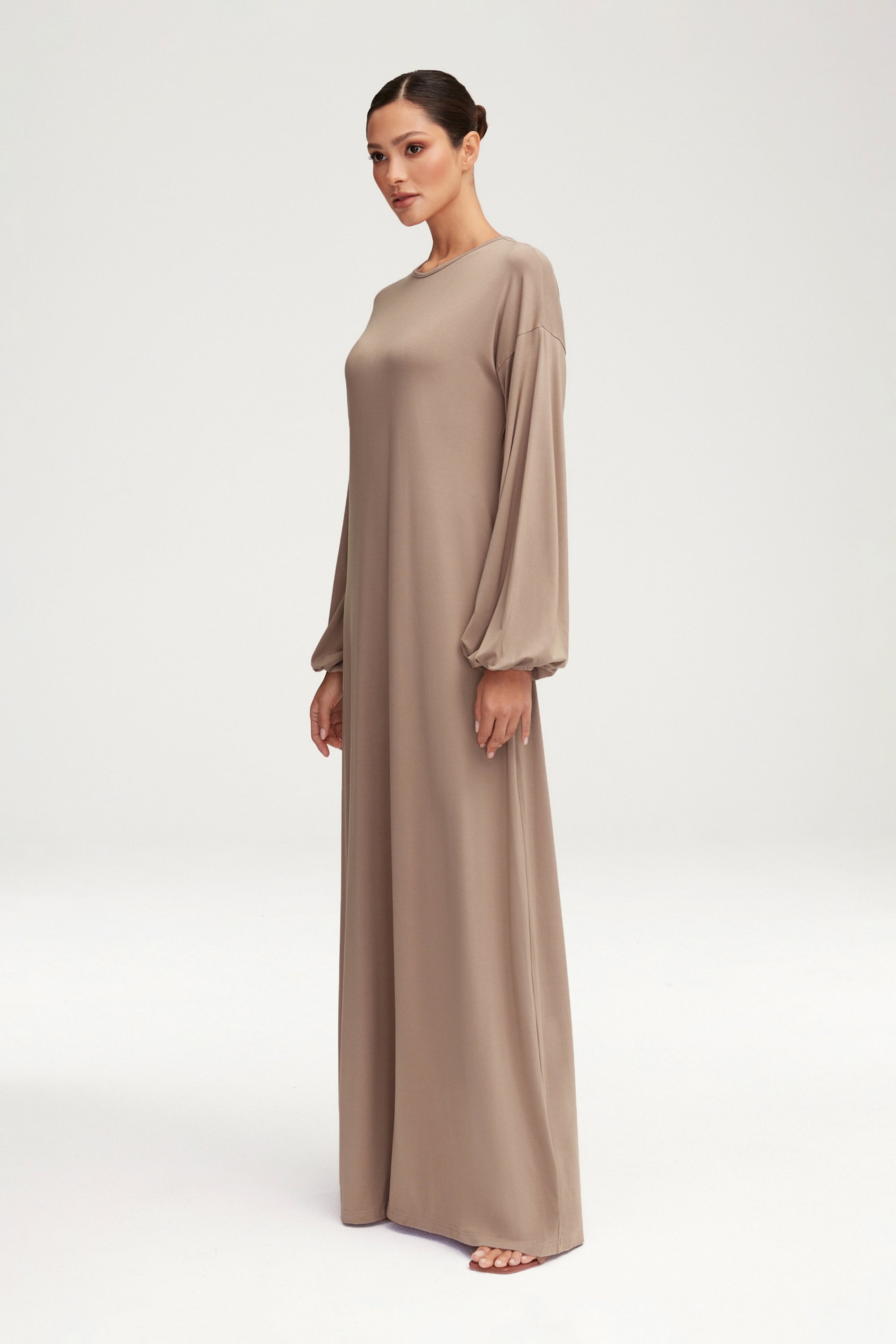 Afiyah Jersey Maxi Dress - Taupe Clothing Veiled 