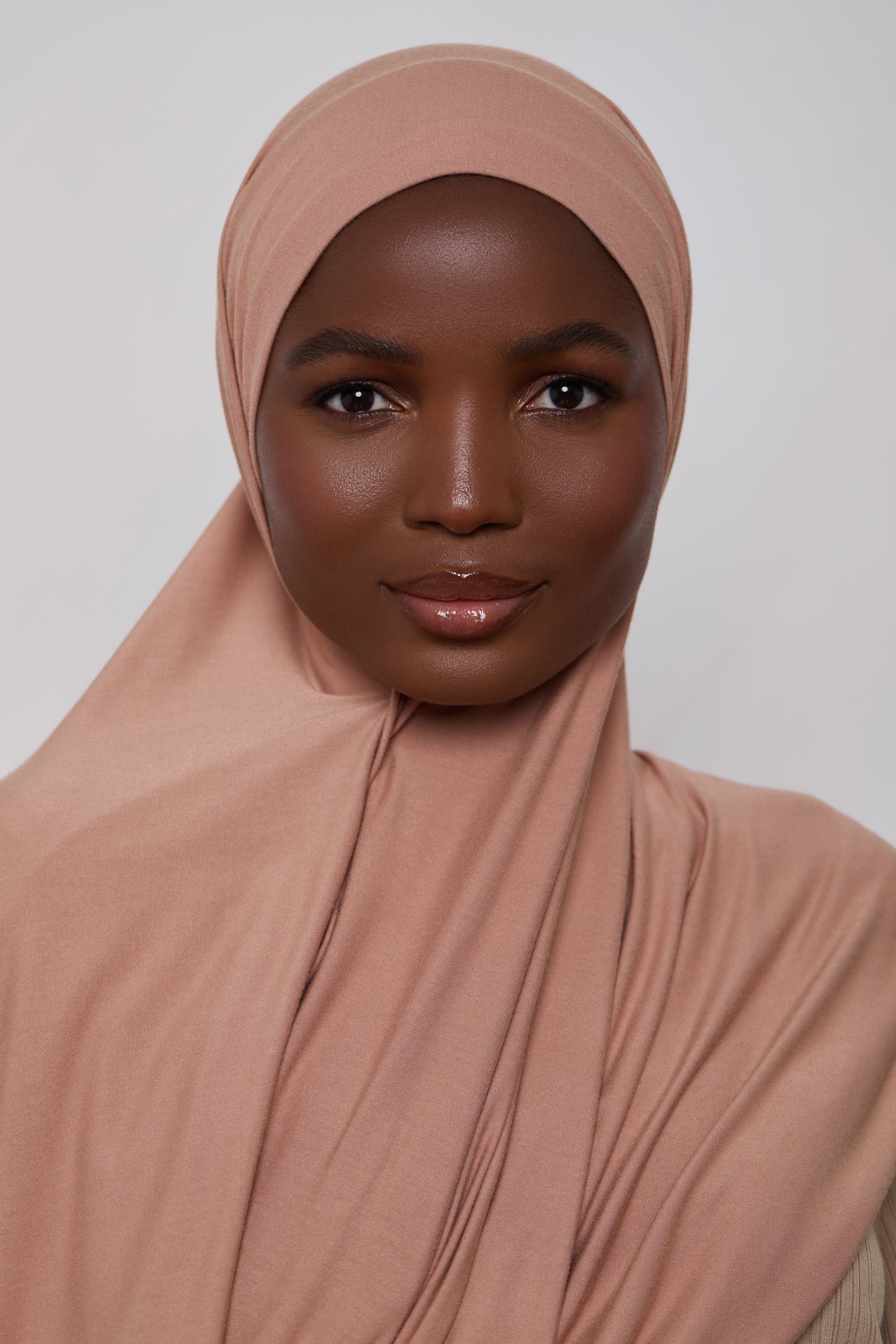 Bamboo Jersey Hijab - Cafe au Lait Veiled 