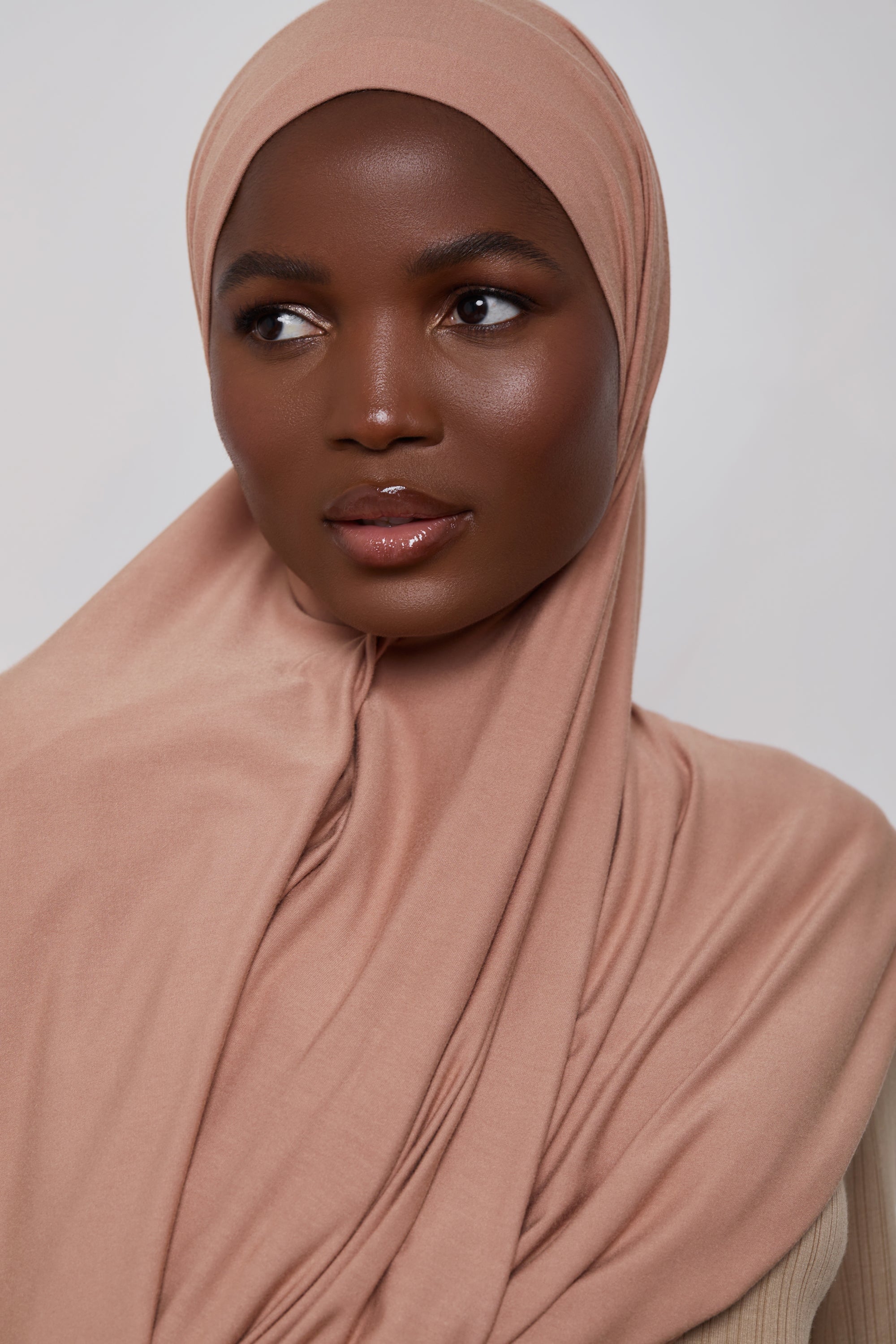 Bamboo Jersey Hijab - Cafe au Lait Veiled 