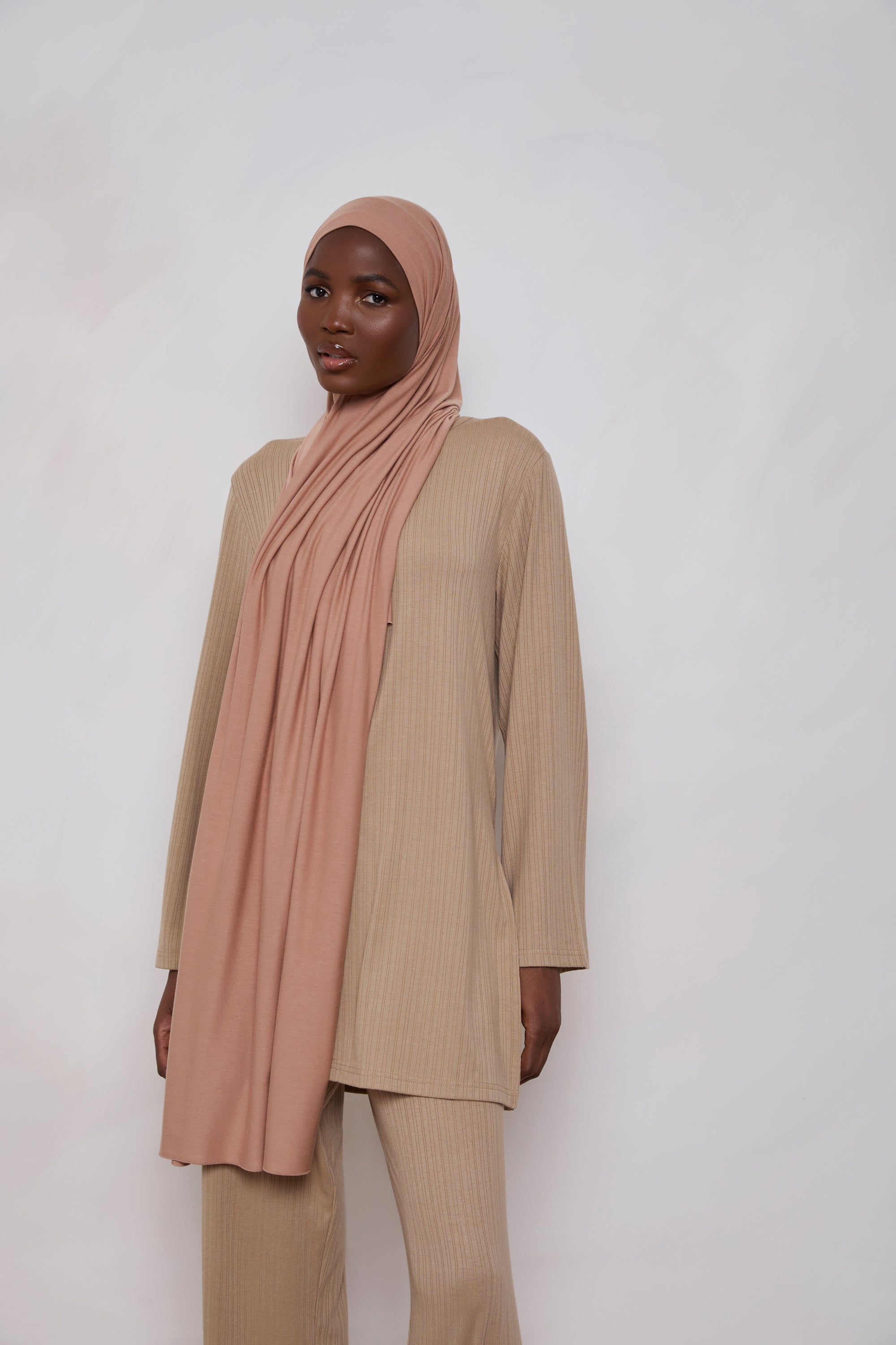 Bamboo Jersey Hijab - Cafe au Lait Veiled 