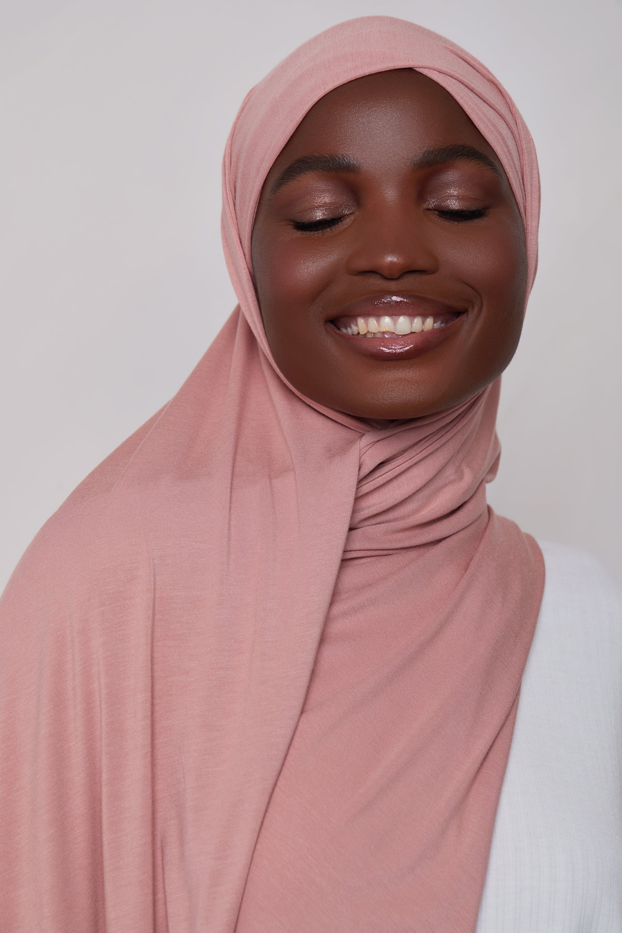 Bamboo Jersey Hijab - Cameo Brown Veiled 