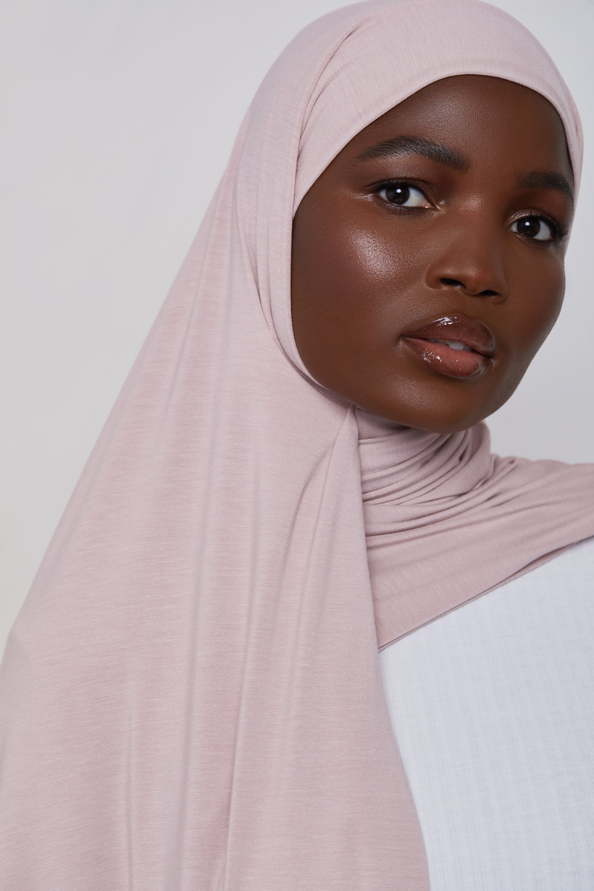 Bamboo Jersey Hijab - Dusty Rose Veiled 