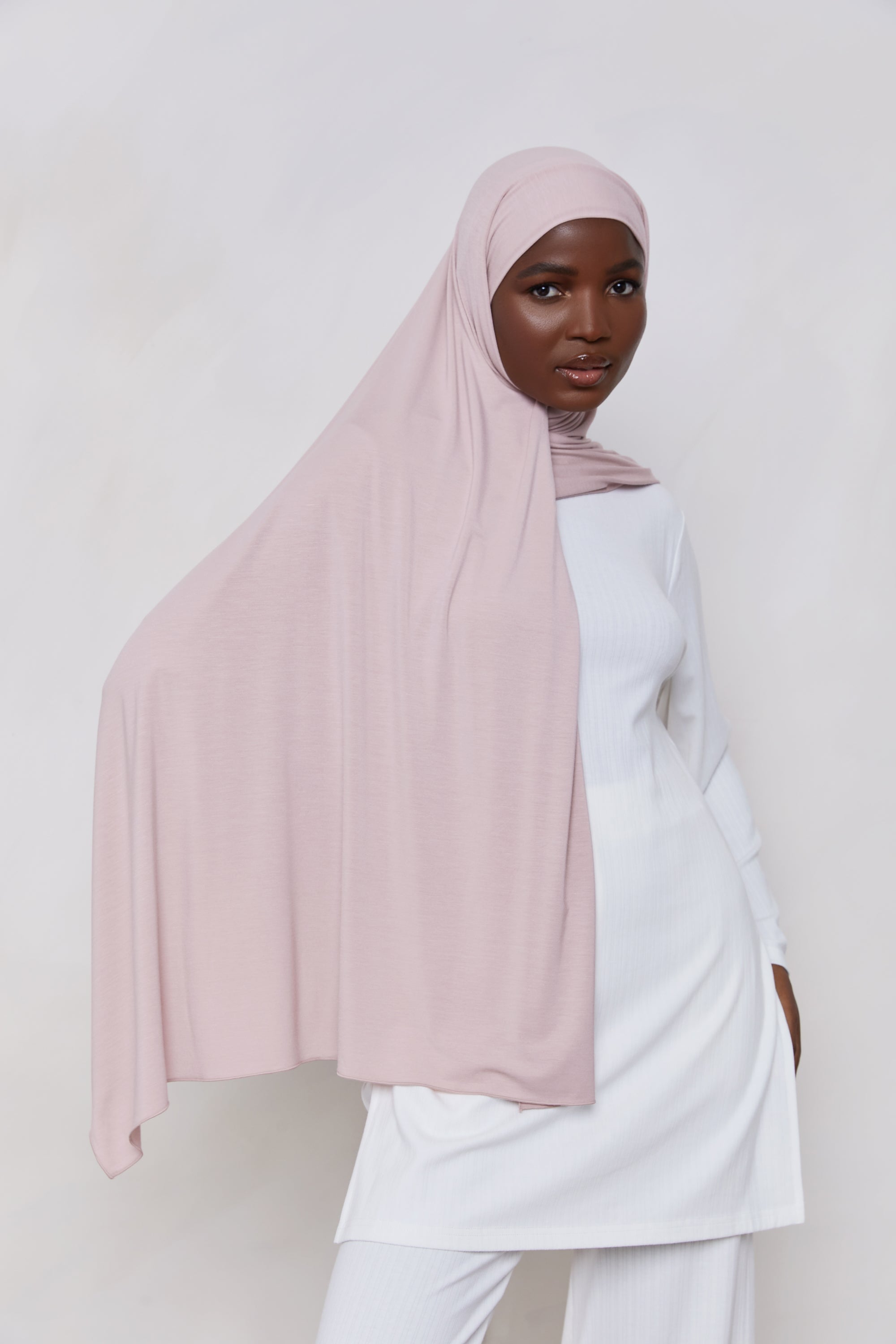 Bamboo Jersey Hijab - Dusty Rose Veiled 