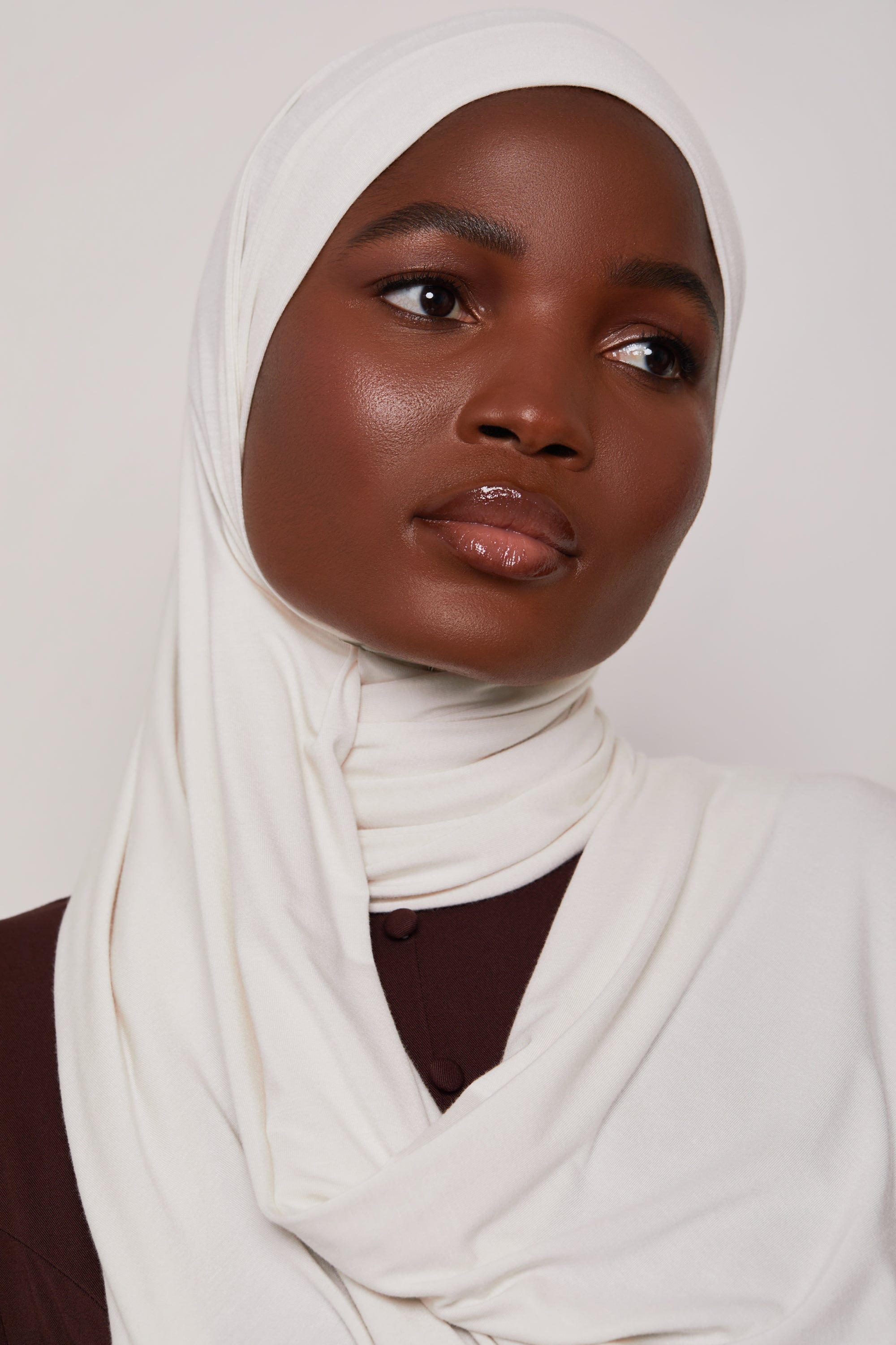 Bamboo Jersey Hijab - Light Sand Veiled 