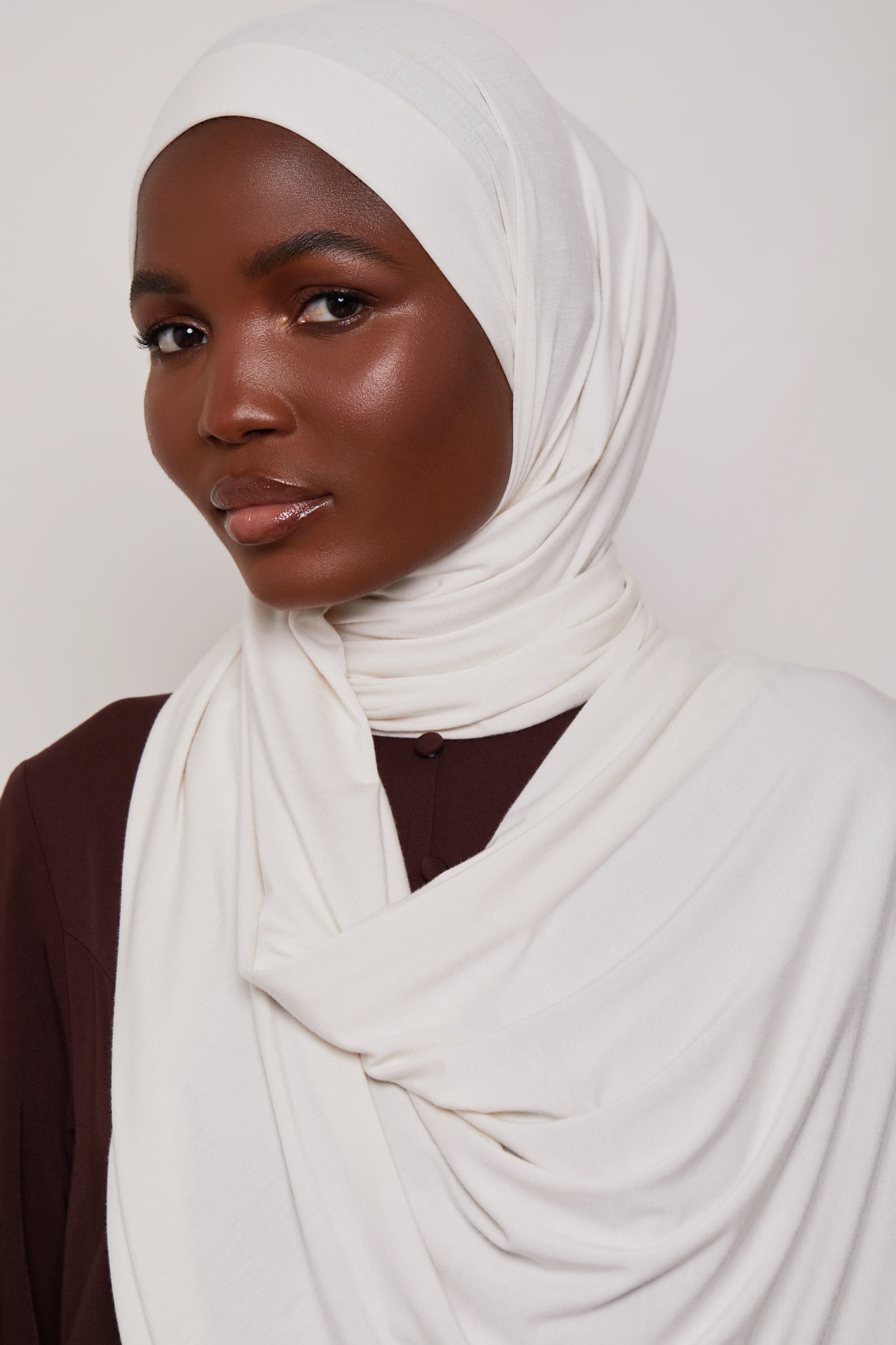 Bamboo Jersey Hijab - Light Sand Veiled 