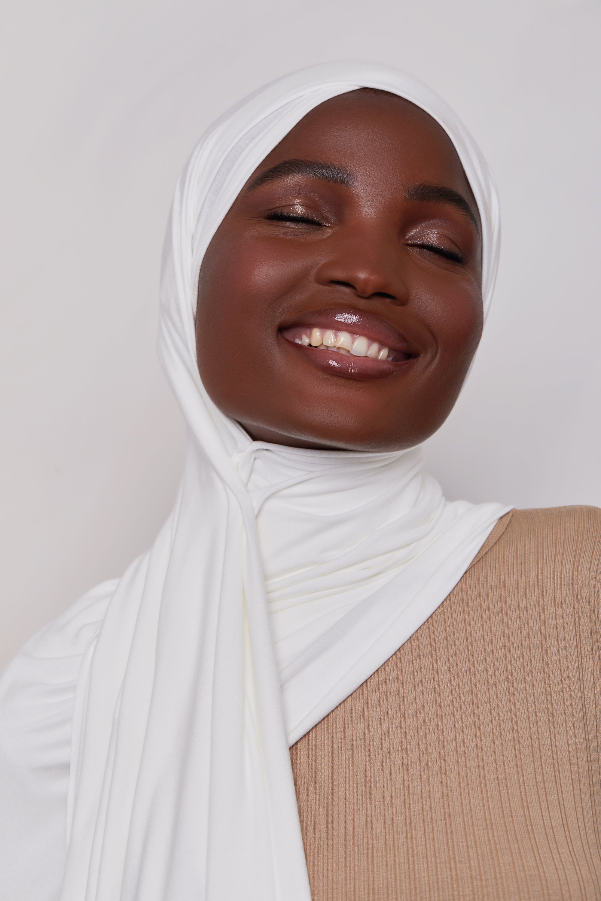 Bamboo Jersey Hijab - White Veiled 