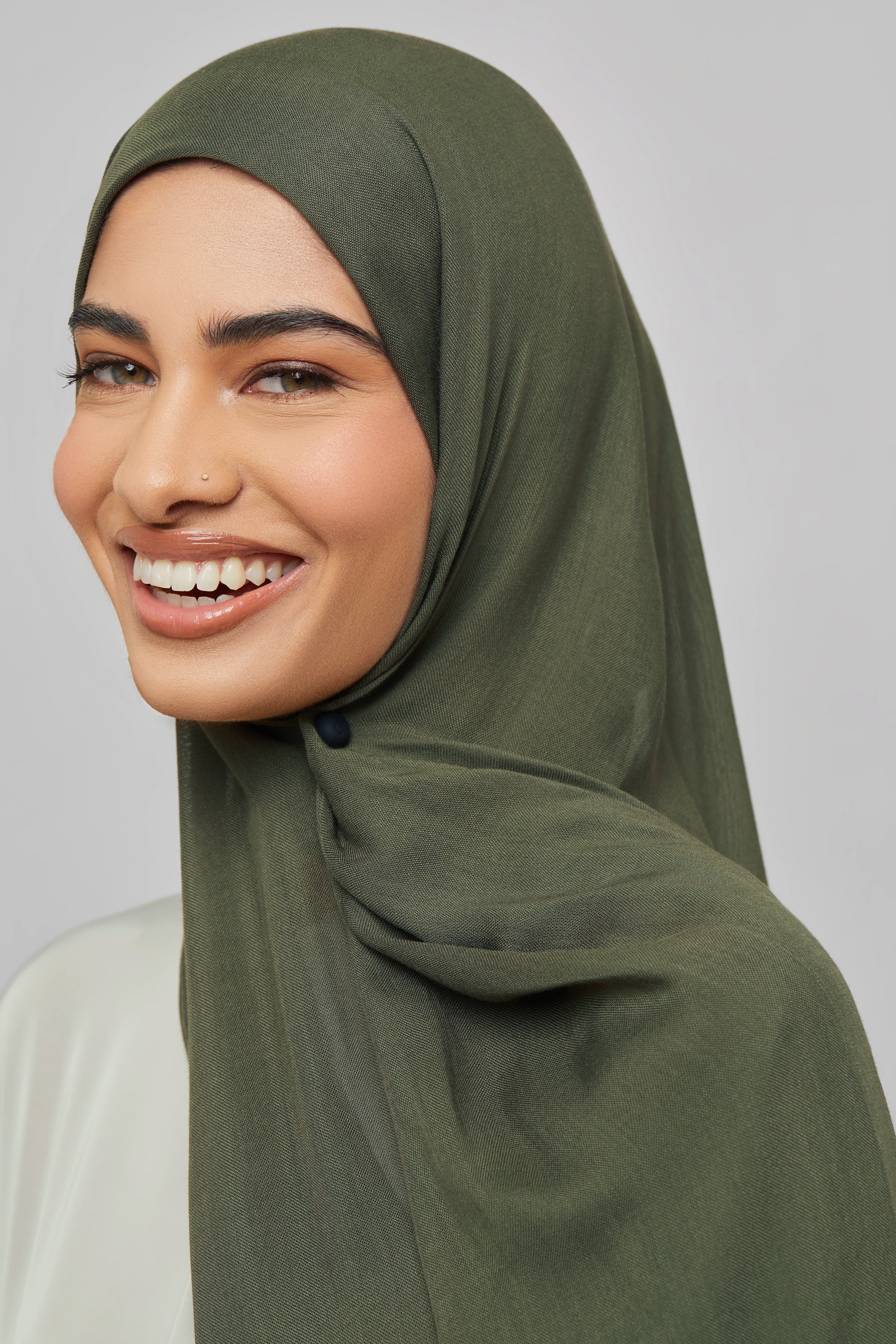 Bamboo Woven Hijab - Olive Night Veiled 