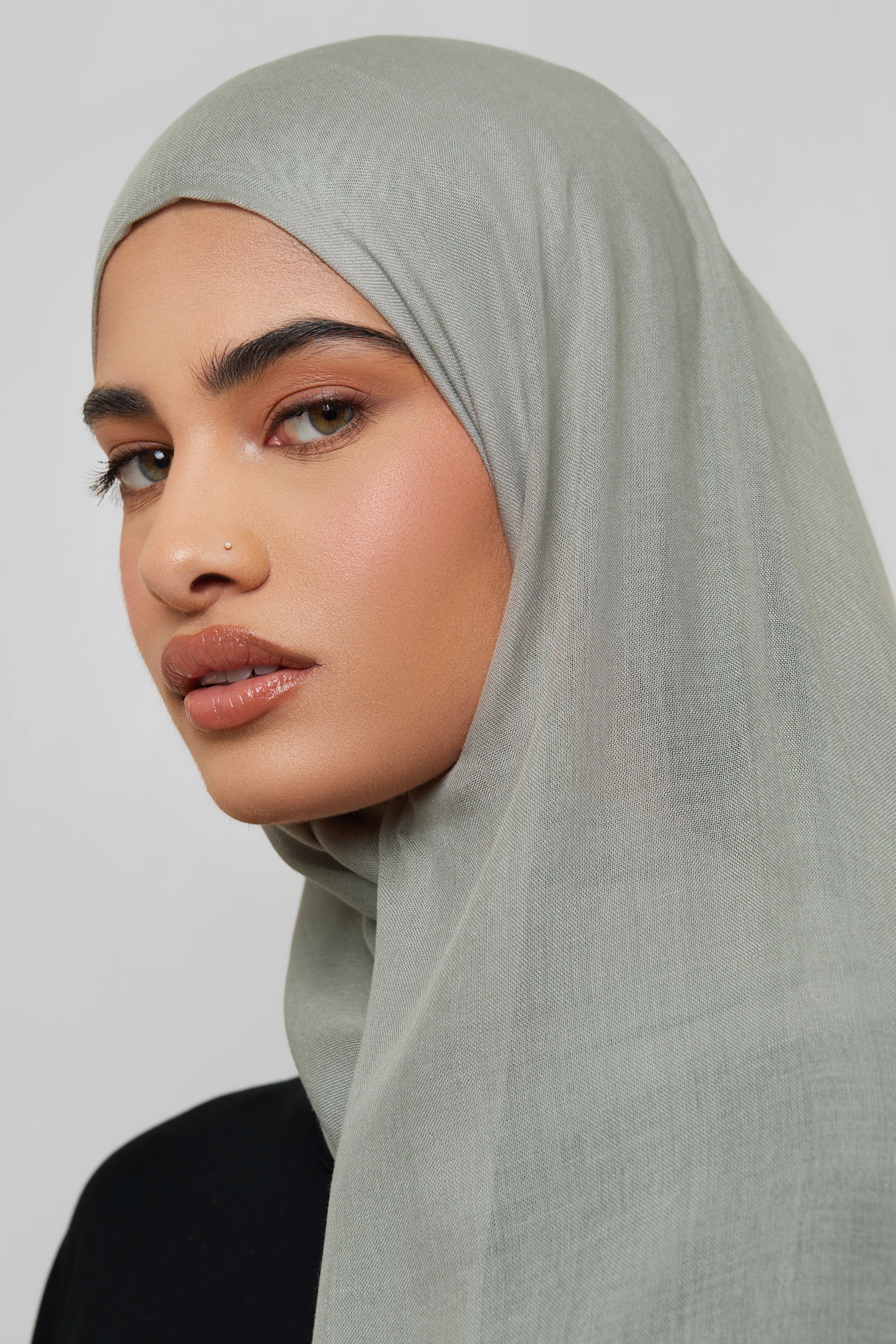 Bamboo Woven Hijab - Shadow Veiled 