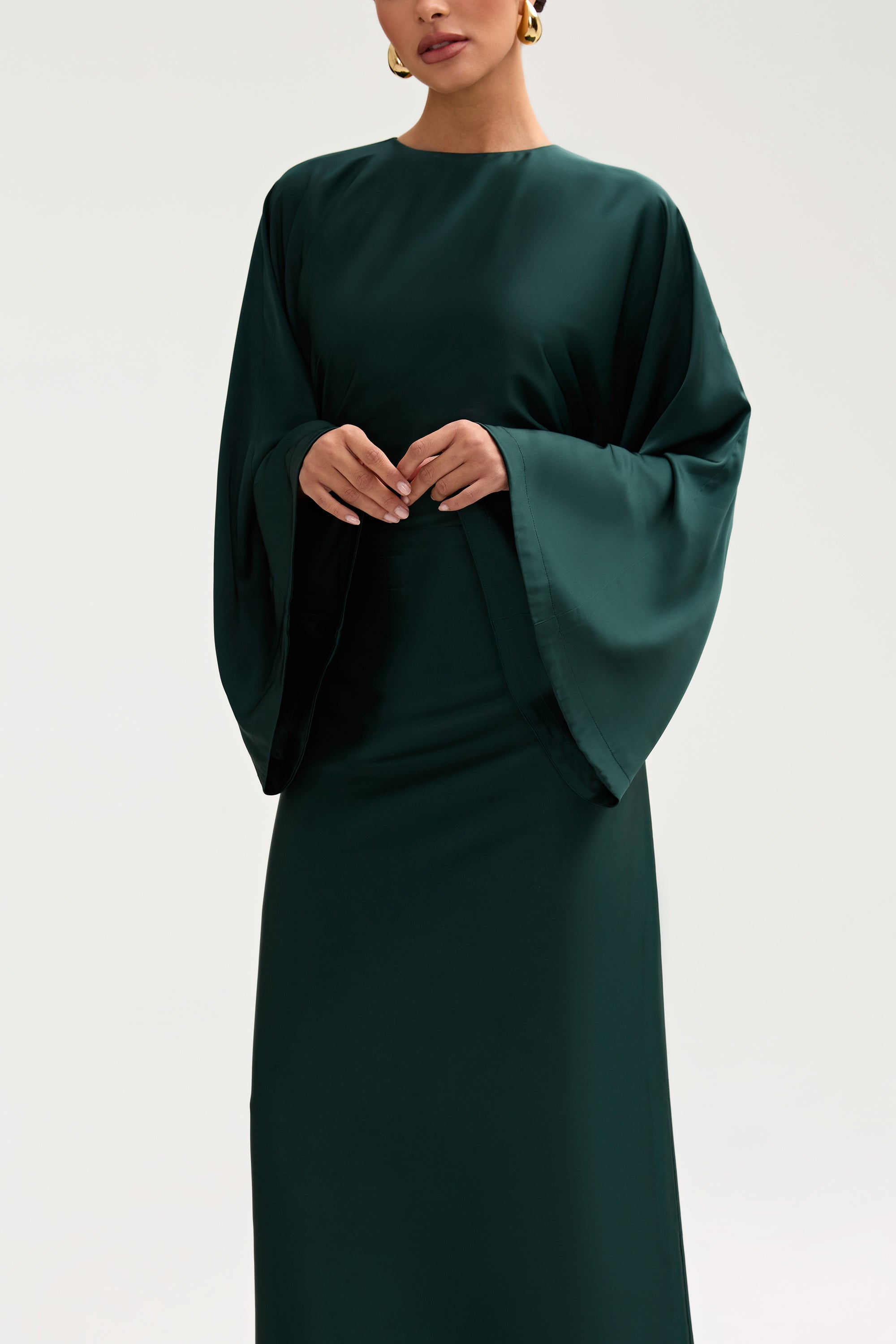 Batool Satin Maxi Dress - Emerald Clothing Veiled 