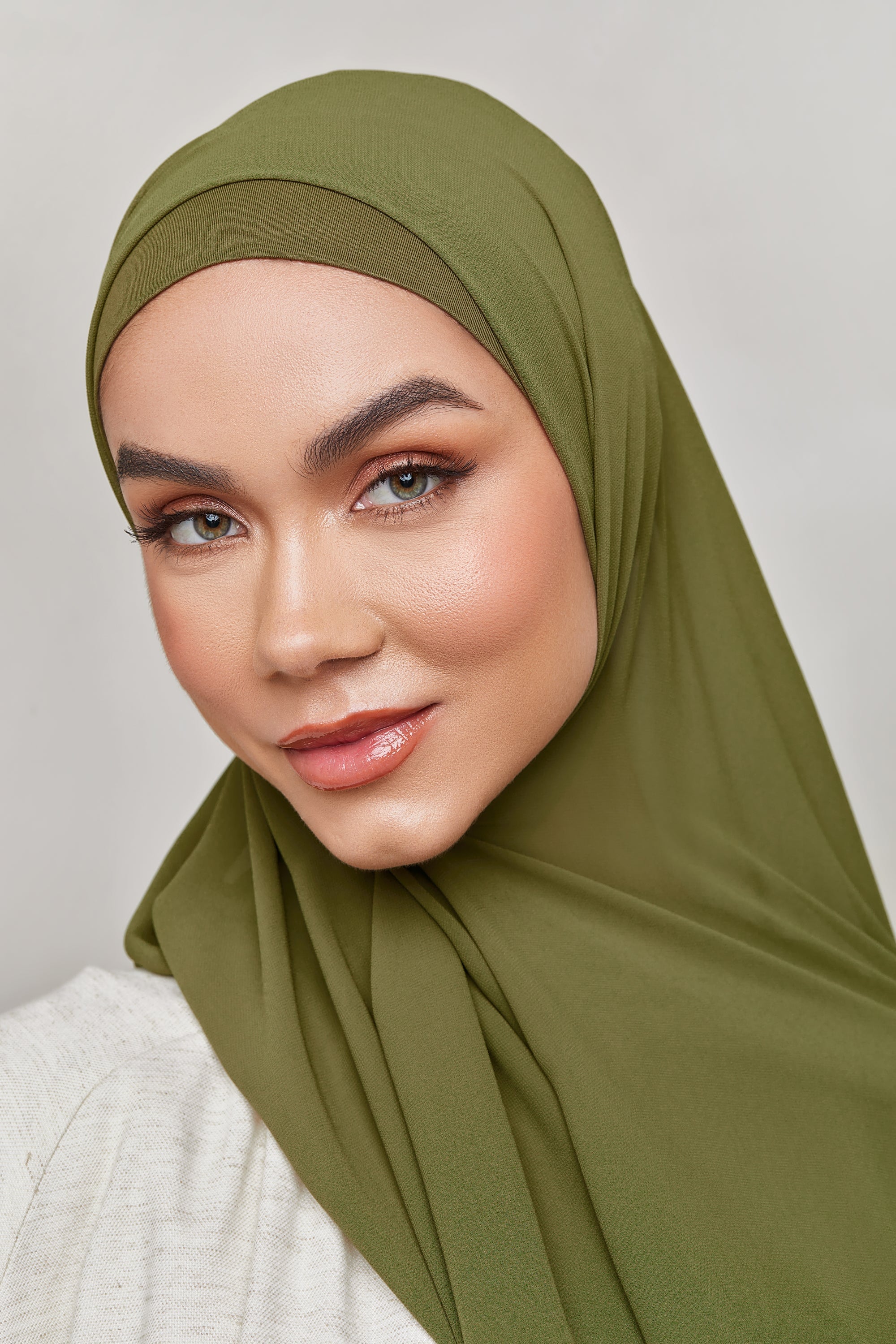 Chiffon LITE Hijab - Avocado Veiled 