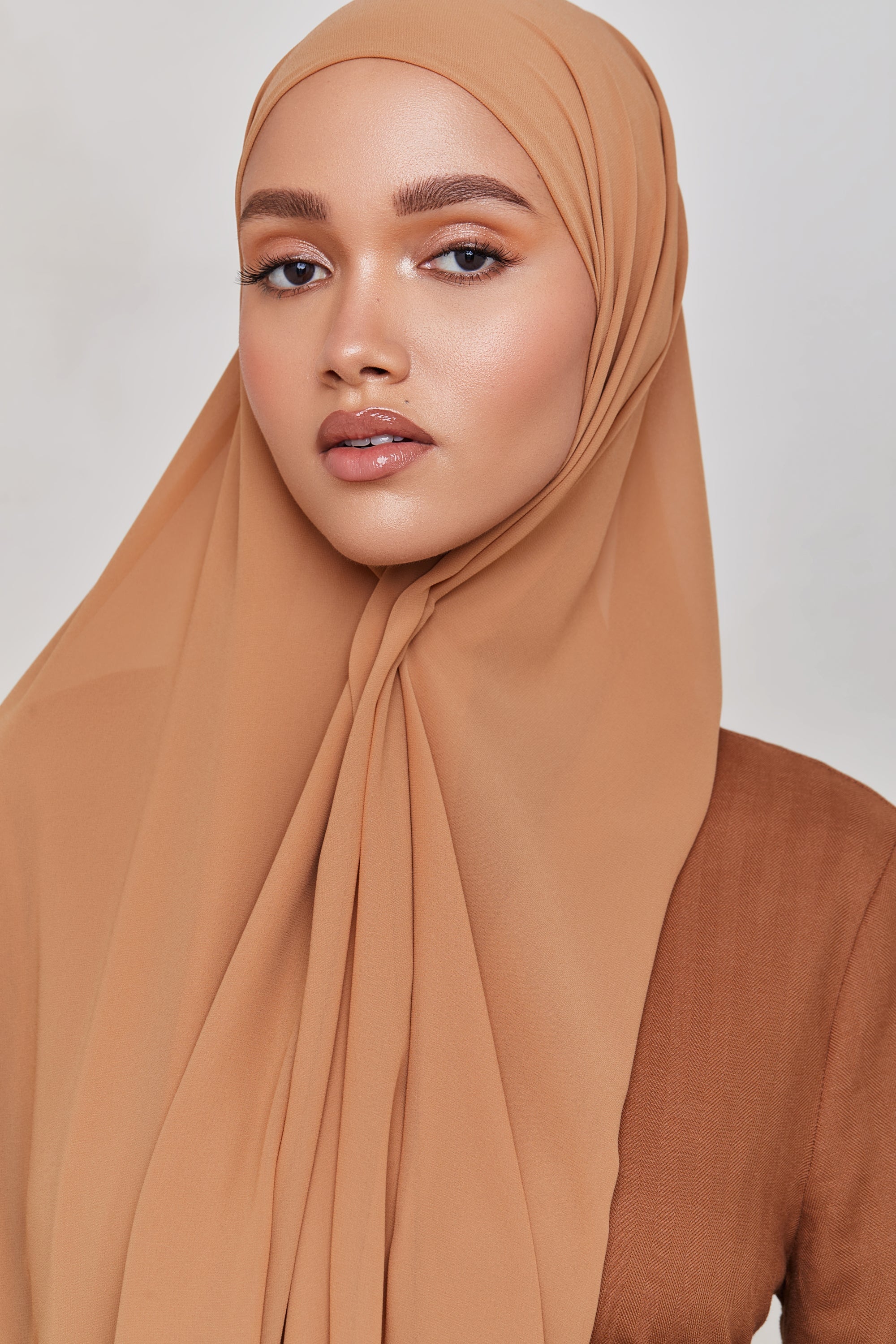 Chiffon LITE Hijab - Brown Sugar Veiled 