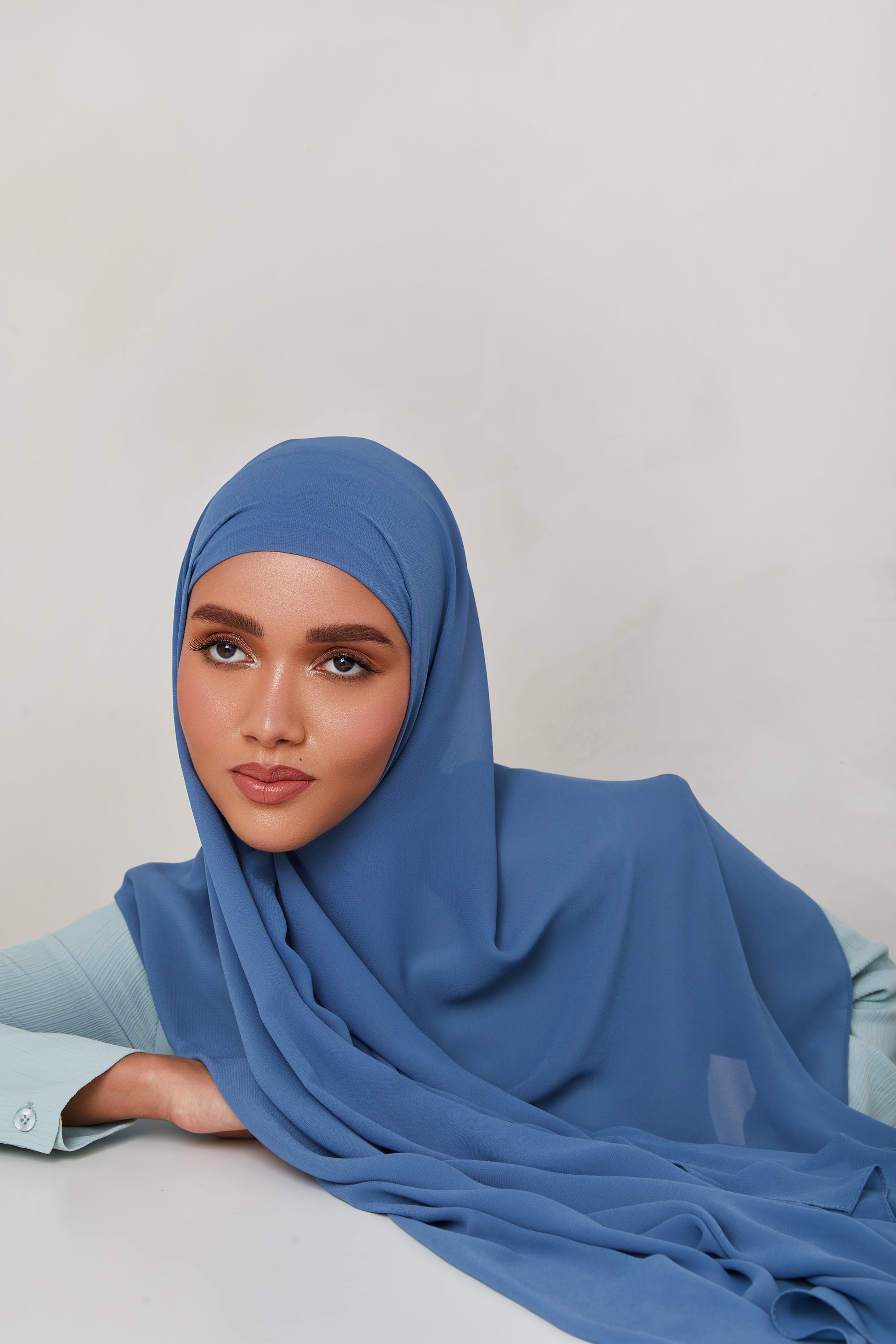 Chiffon LITE Hijab - Coronet Blue Veiled 