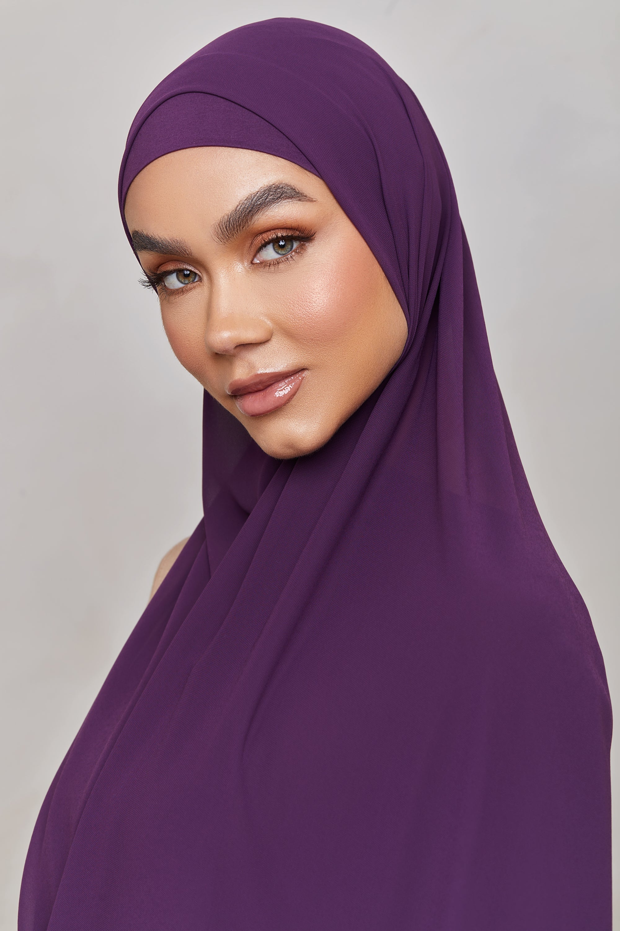 Chiffon LITE Hijab - Deep Purple Veiled 