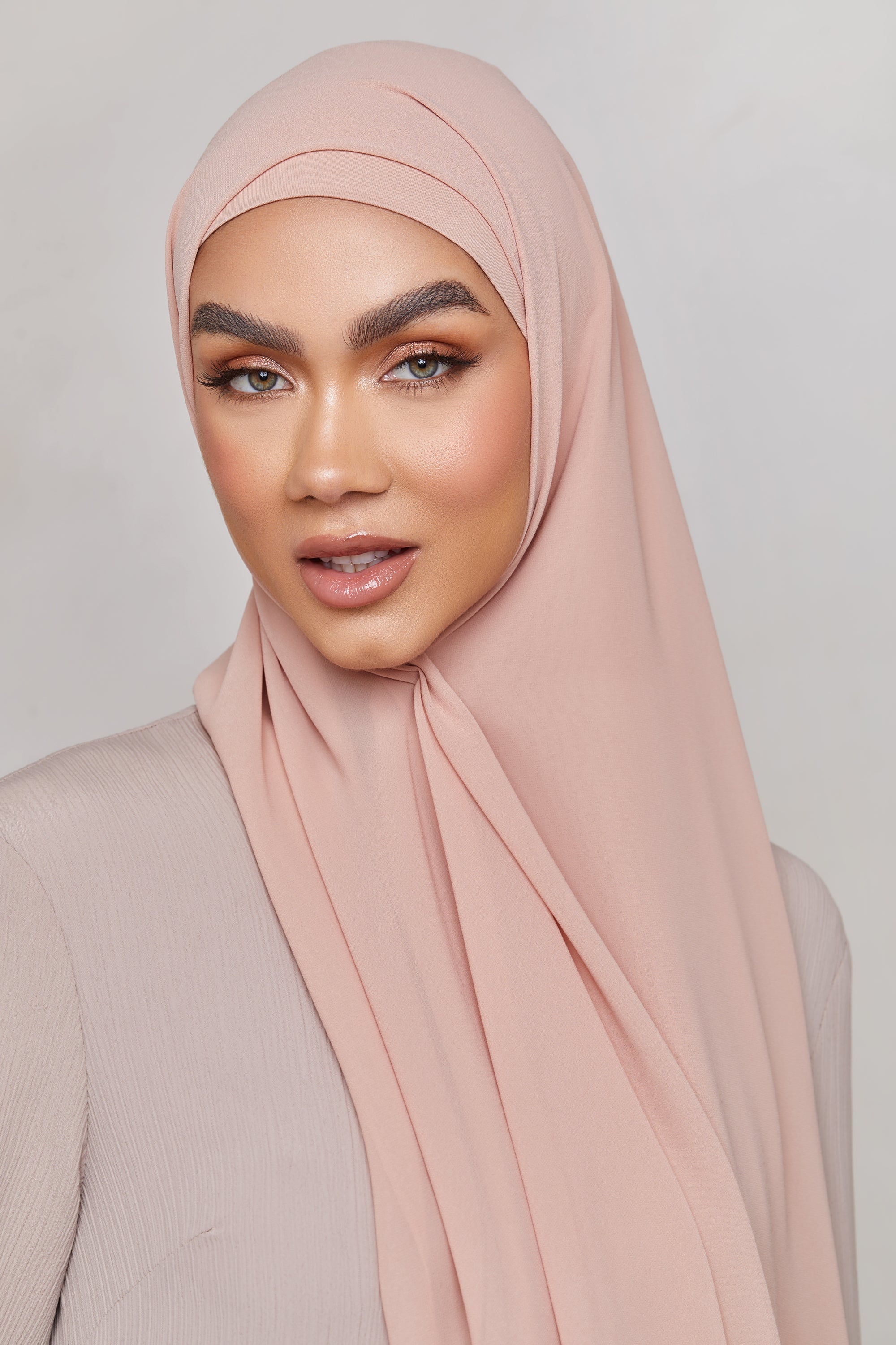 Chiffon LITE Hijab - Mahogany Rose Veiled 