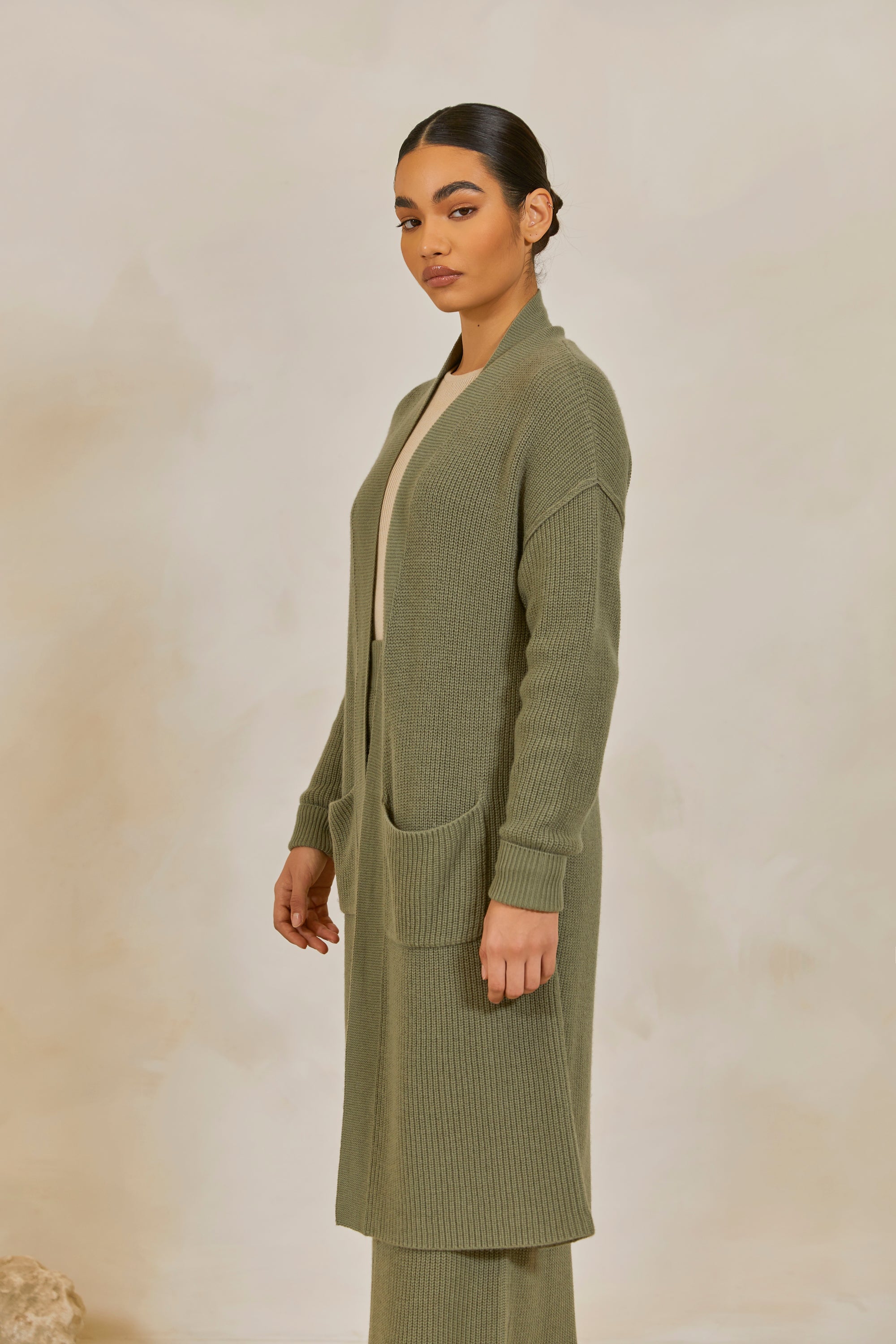 Chunky Knit Merino Wool Cardigan - Sage Veiled 