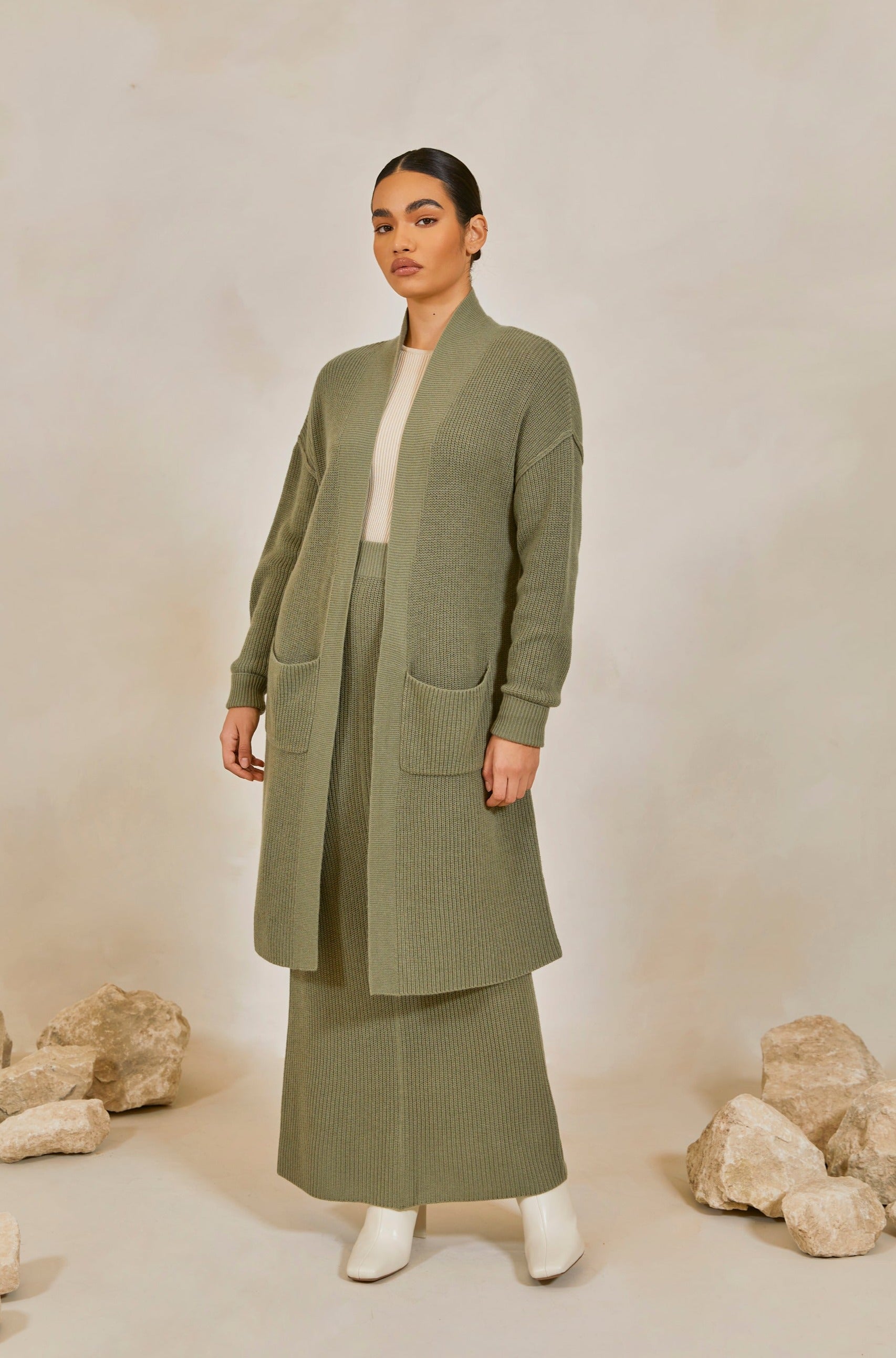 Chunky Knit Merino Wool Cardigan - Sage Veiled 