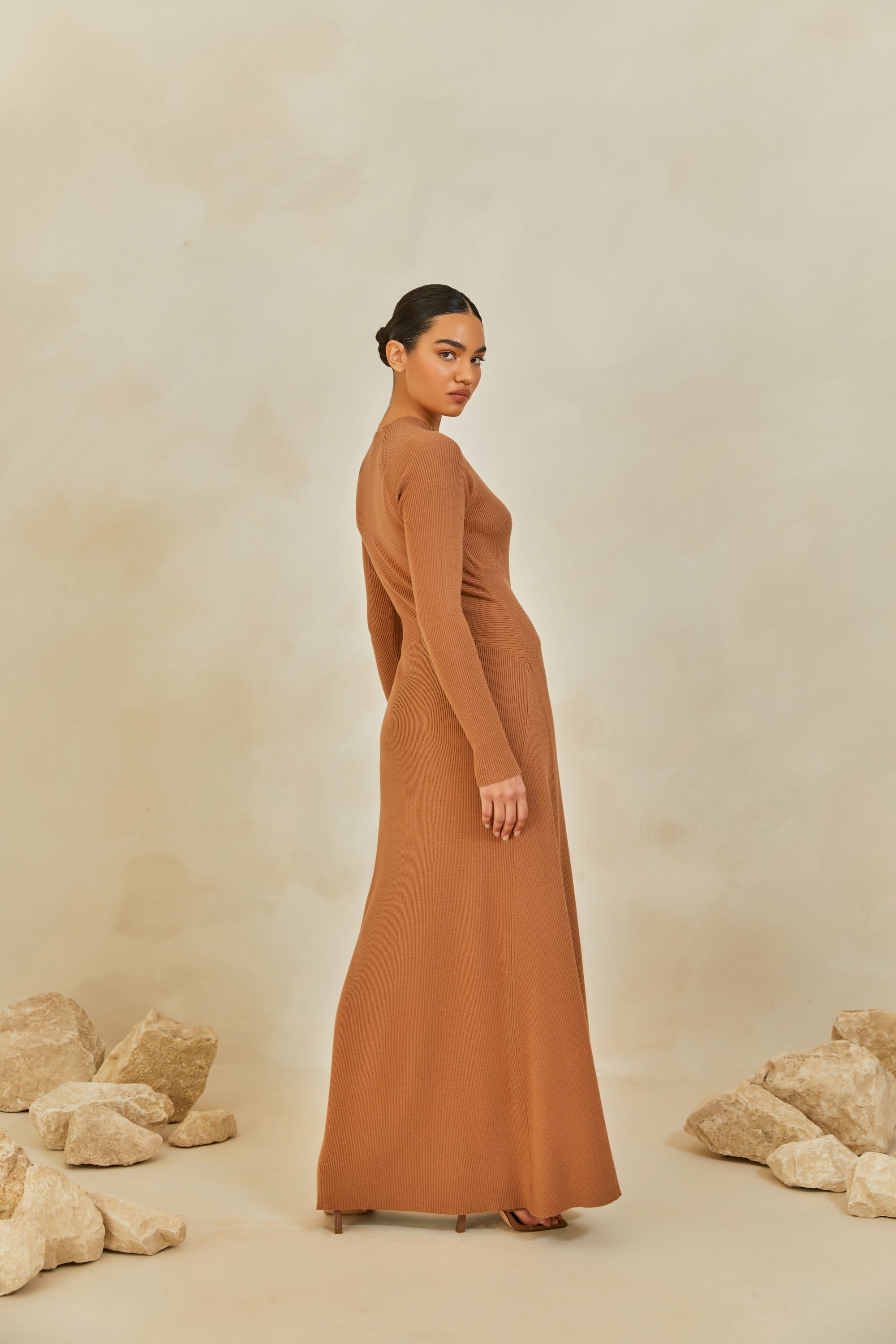 Dania Ribbed Knit Maxi Dress - Caramel Veiled 