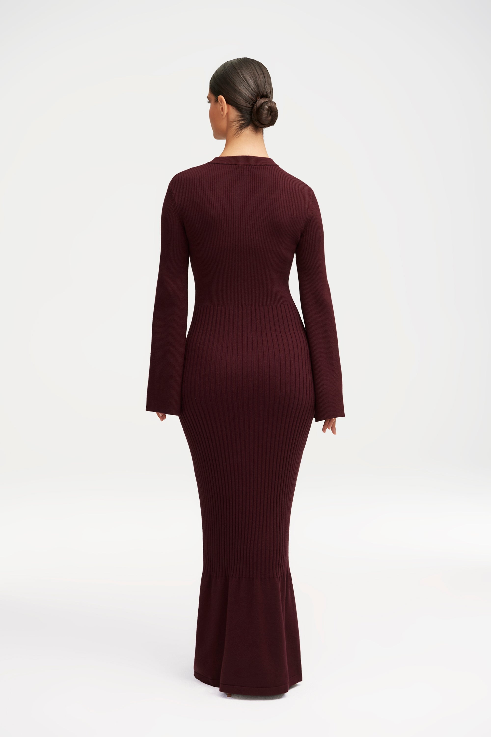 Kourtney Ribbed Knit Maxi Dress - Chocolate Plum Clothing Veiled 