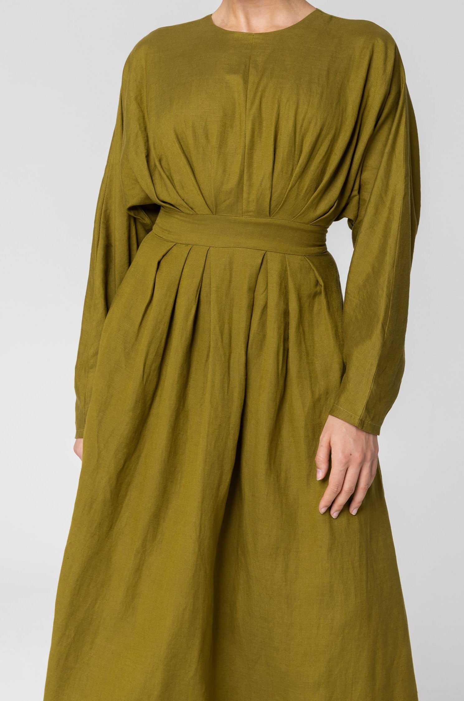 Nasira Linen Pleat Waist Maxi Dress - Avocado (Green Moss) Veiled 