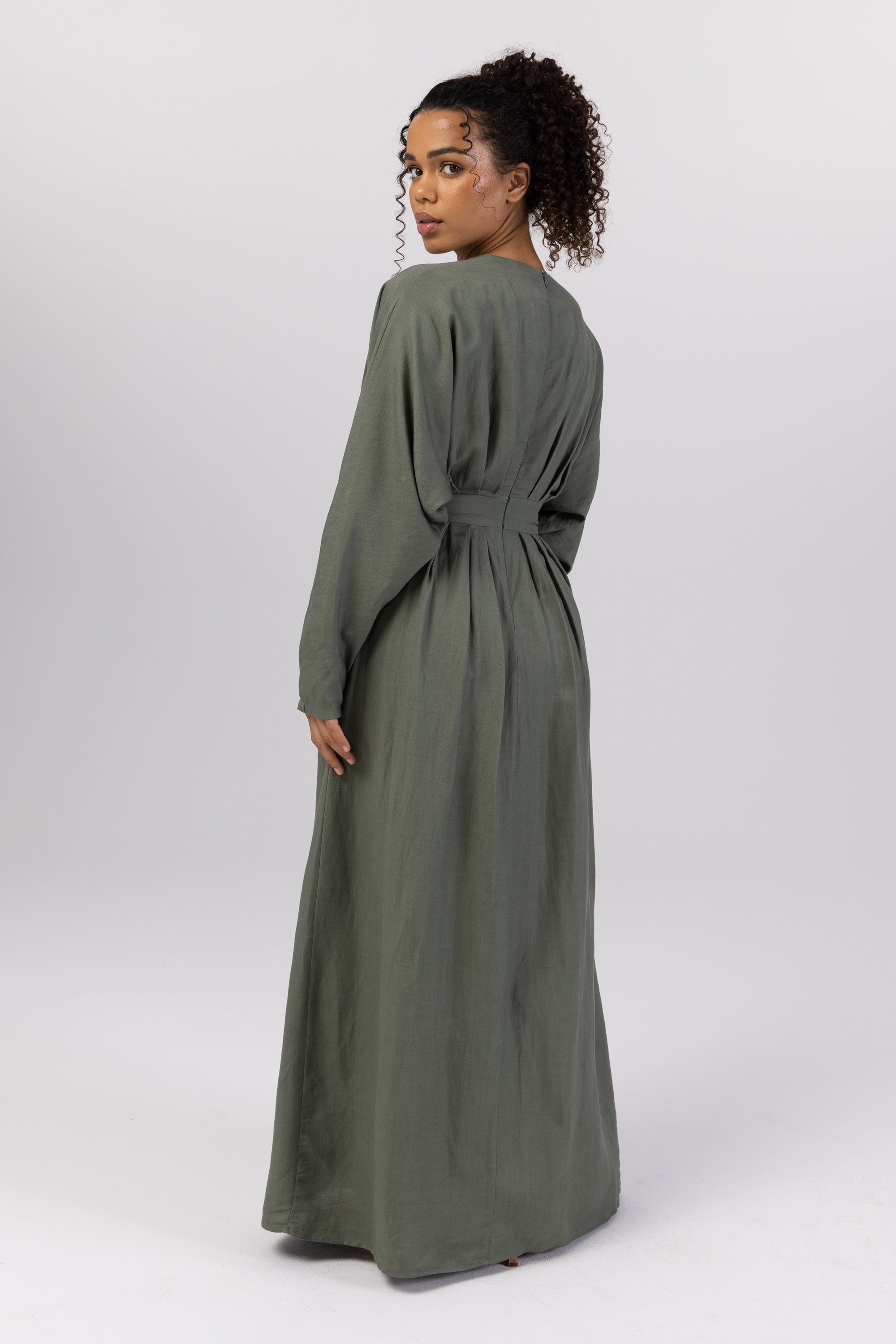 Nasira Linen Pleat Waist Maxi Dress - Sage Veiled 