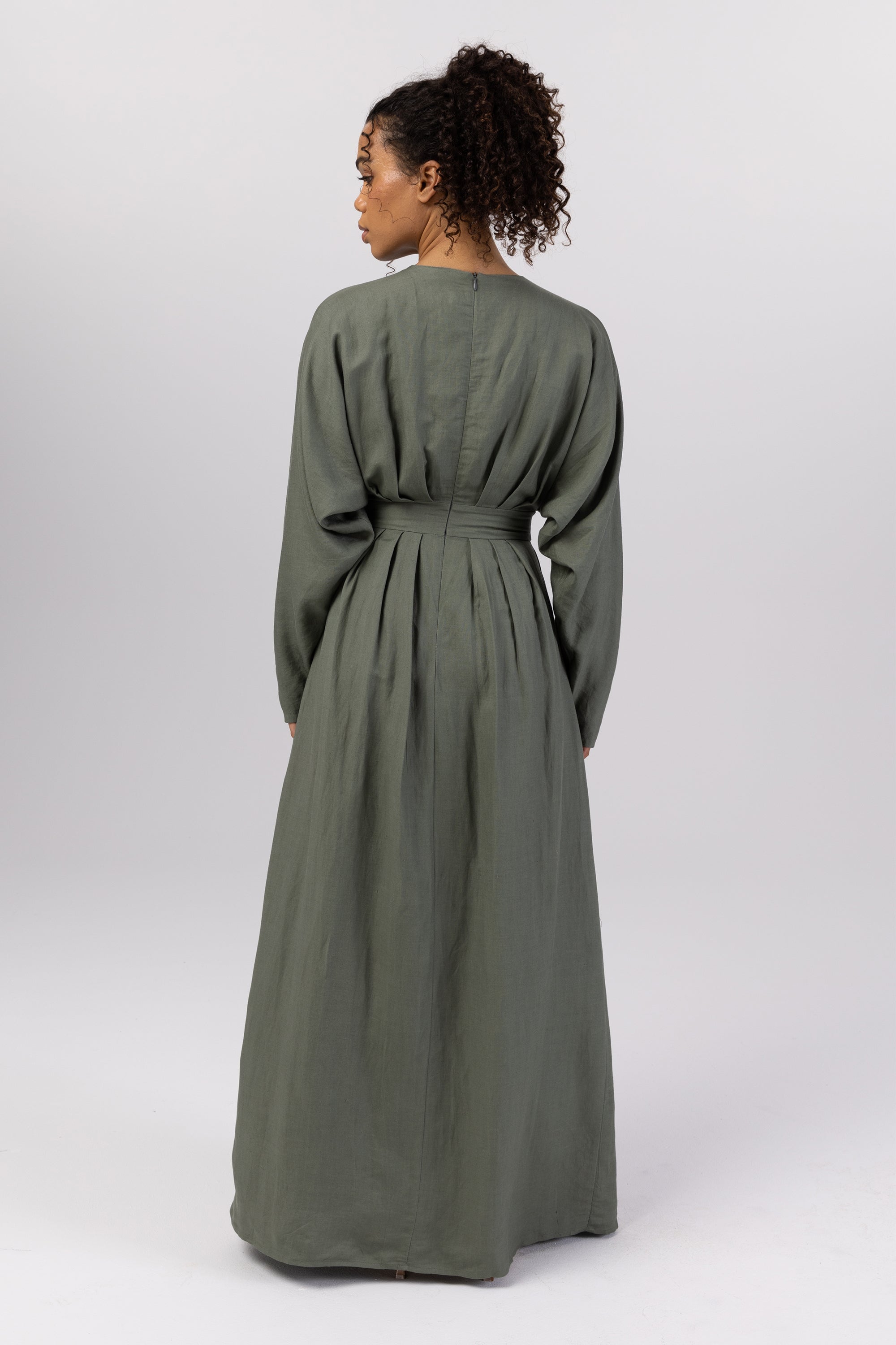 Nasira Linen Pleat Waist Maxi Dress - Sage Veiled 