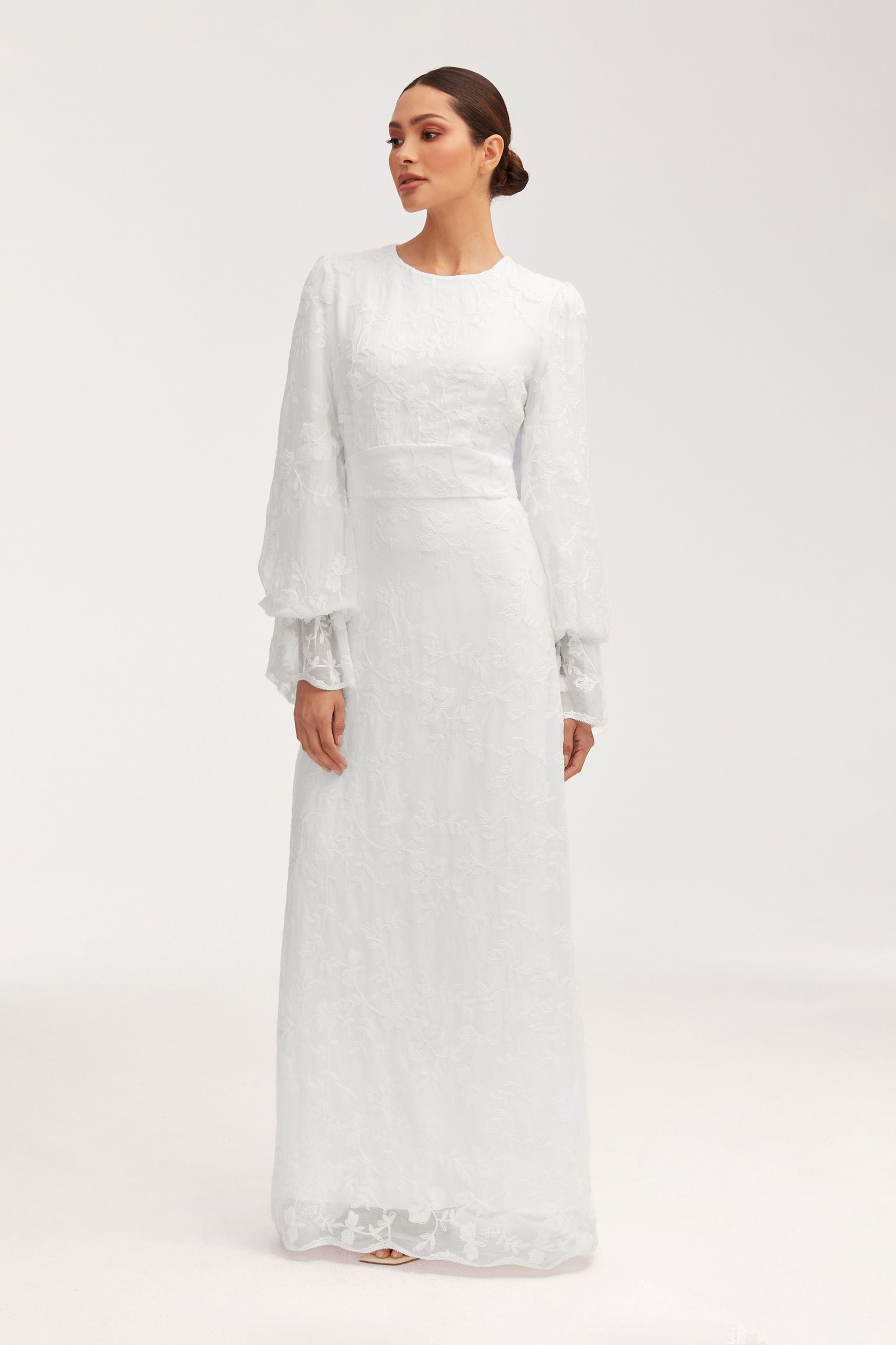 Romaissa White Lace Maxi Dress Clothing Veiled 