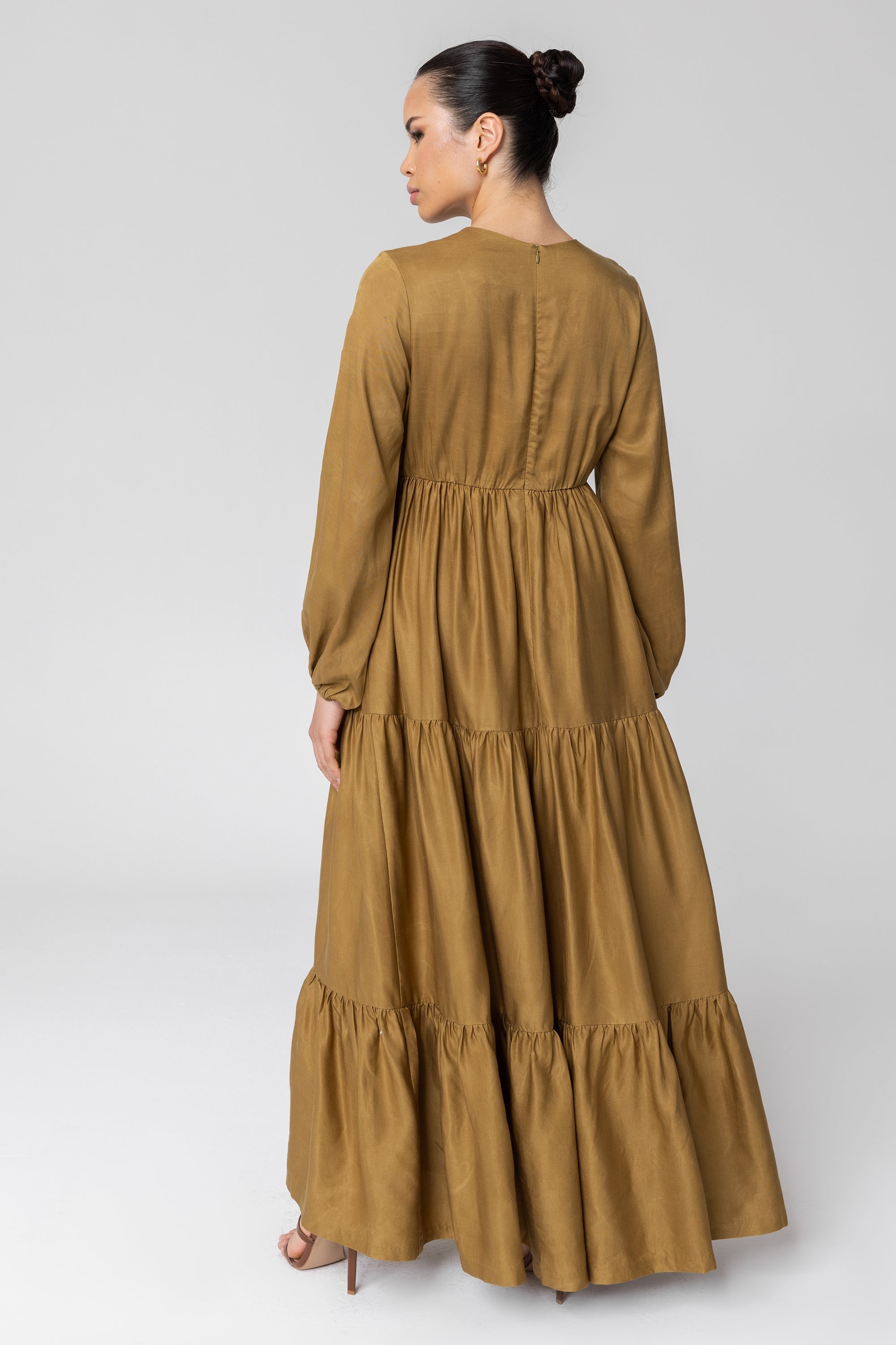 Tala Tiered Linen Maxi Dress - Green Moss Clothing Veiled 